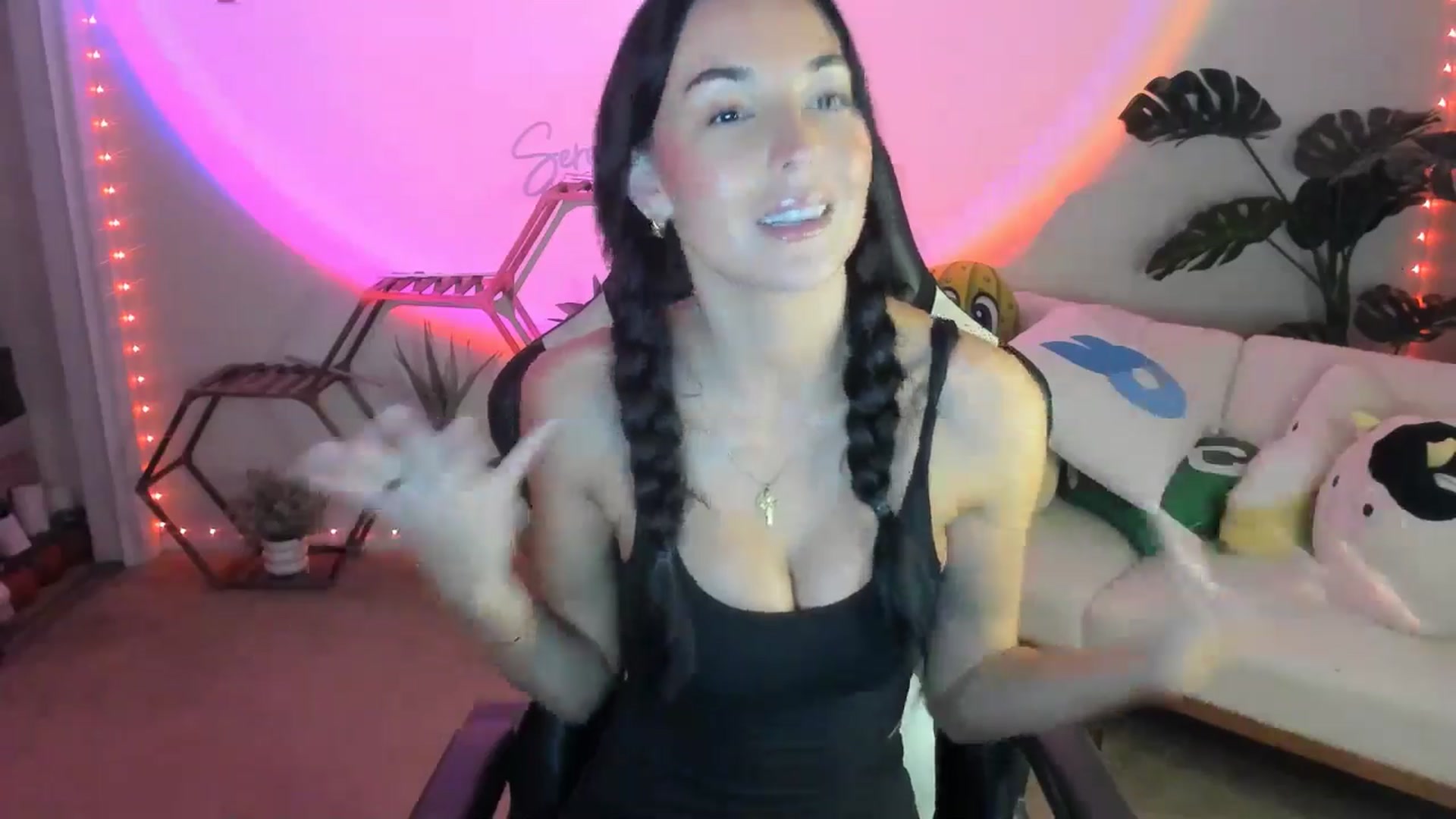 Gallery image thumbnail from SerenaBecker_'s myfreecams stream on, 01/06/2026, 06:11 image 4 of 20