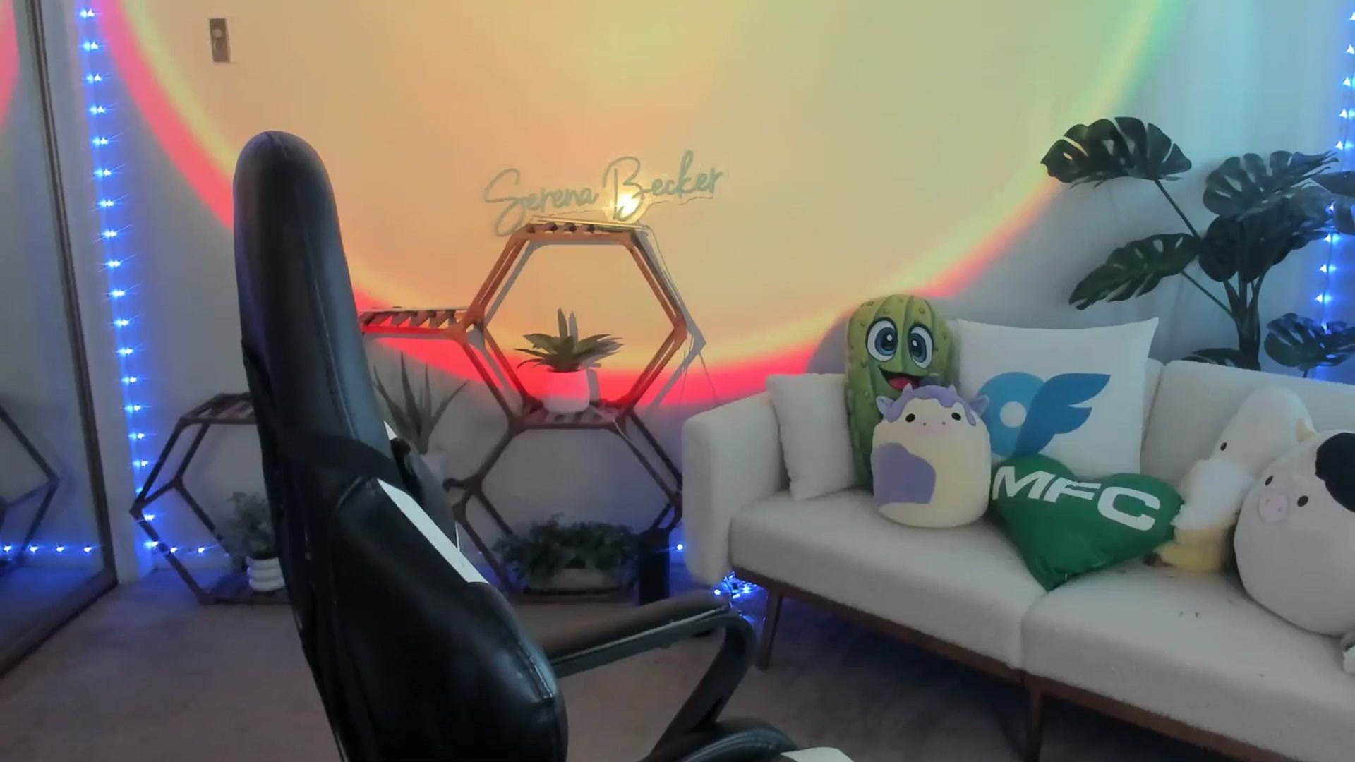 Gallery image thumbnail from SerenaBecker_'s myfreecams stream on, 01/12/2026, 01:30 image 3 of 20