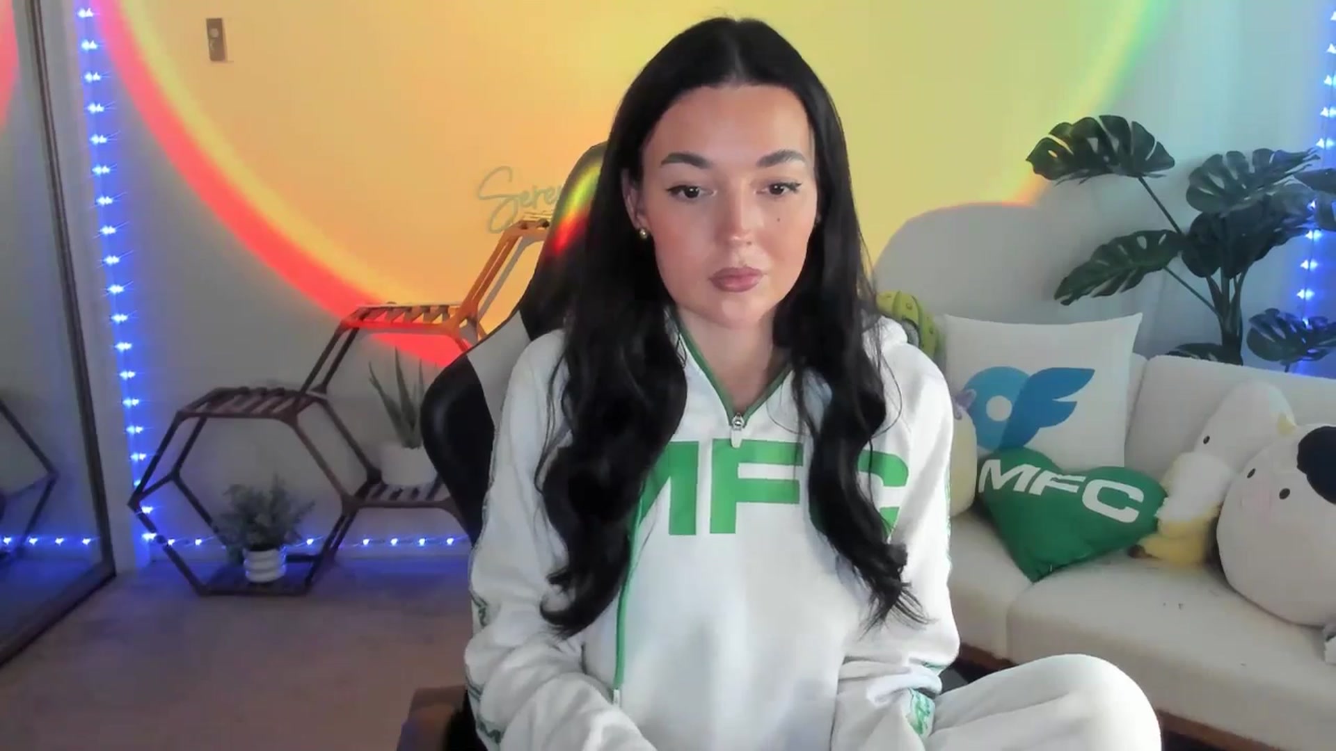 Gallery image thumbnail from SerenaBecker_'s myfreecams stream on, 01/12/2026, 01:30 image 5 of 20