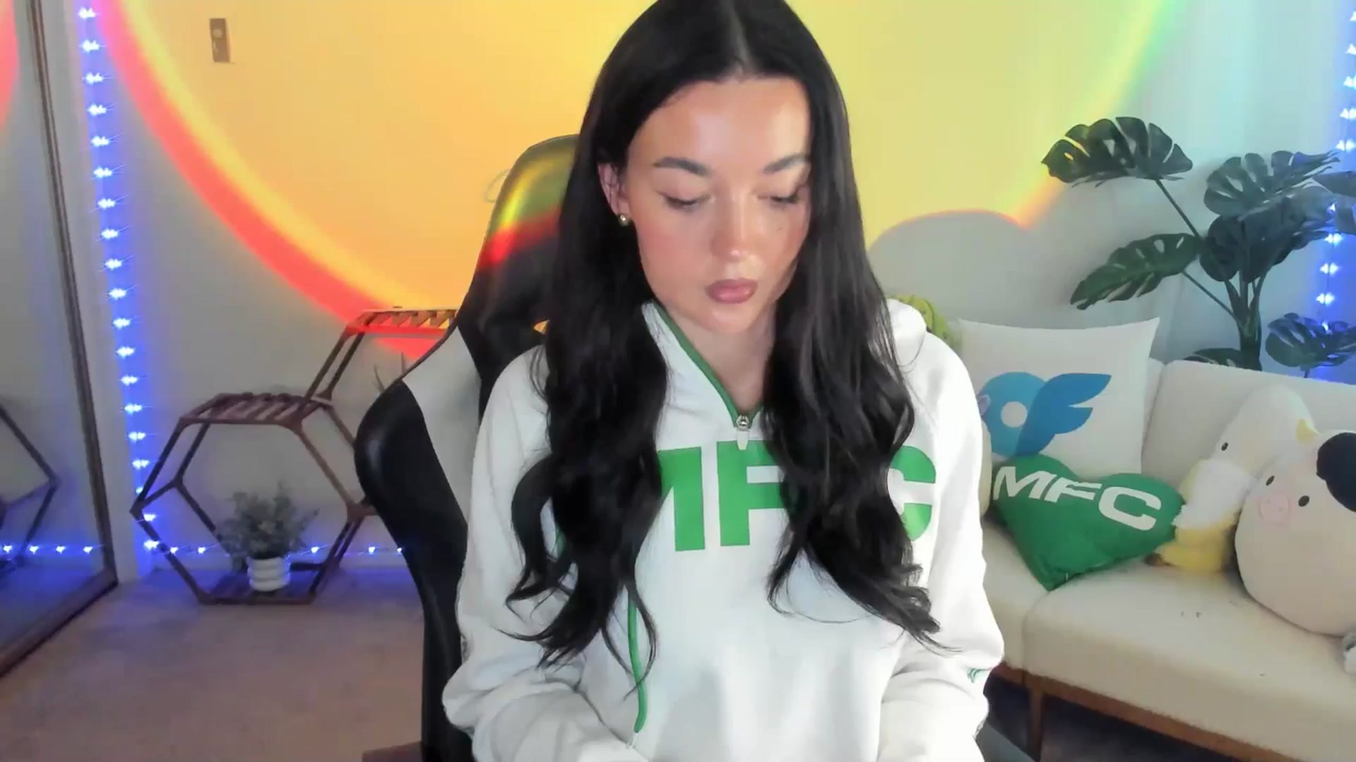 Gallery image thumbnail from SerenaBecker_'s myfreecams stream on, 01/12/2026, 01:30 image 2 of 20