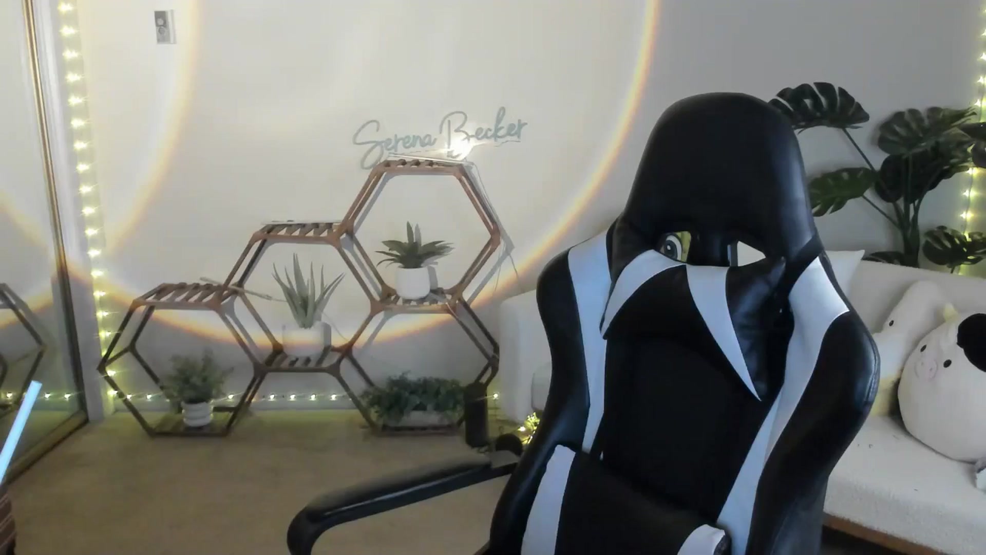 Gallery image thumbnail from SerenaBecker_'s myfreecams stream on, 01/15/2026, 05:54 image 15 of 20