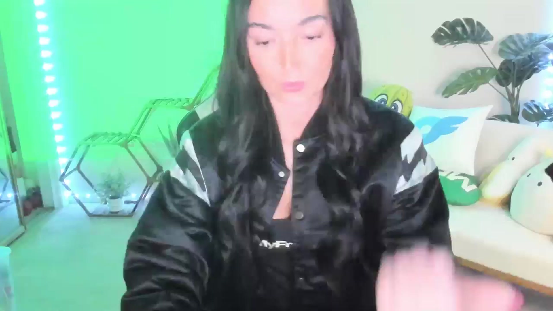 Gallery image thumbnail from SerenaBecker_'s myfreecams stream on, 01/23/2026, 06:10 image 1 of 20