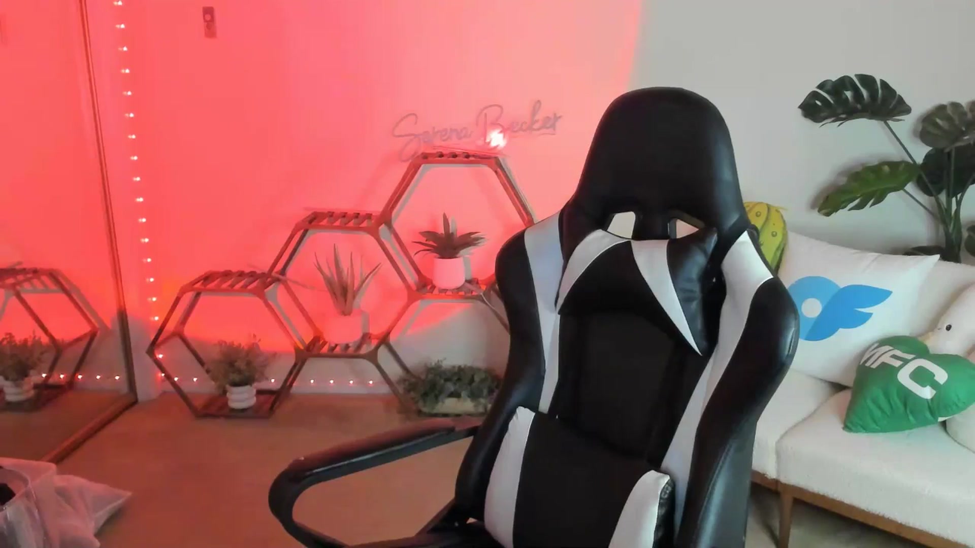 Gallery image thumbnail from SerenaBecker_'s myfreecams stream on, 01/31/2026, 06:17 image 20 of 20
