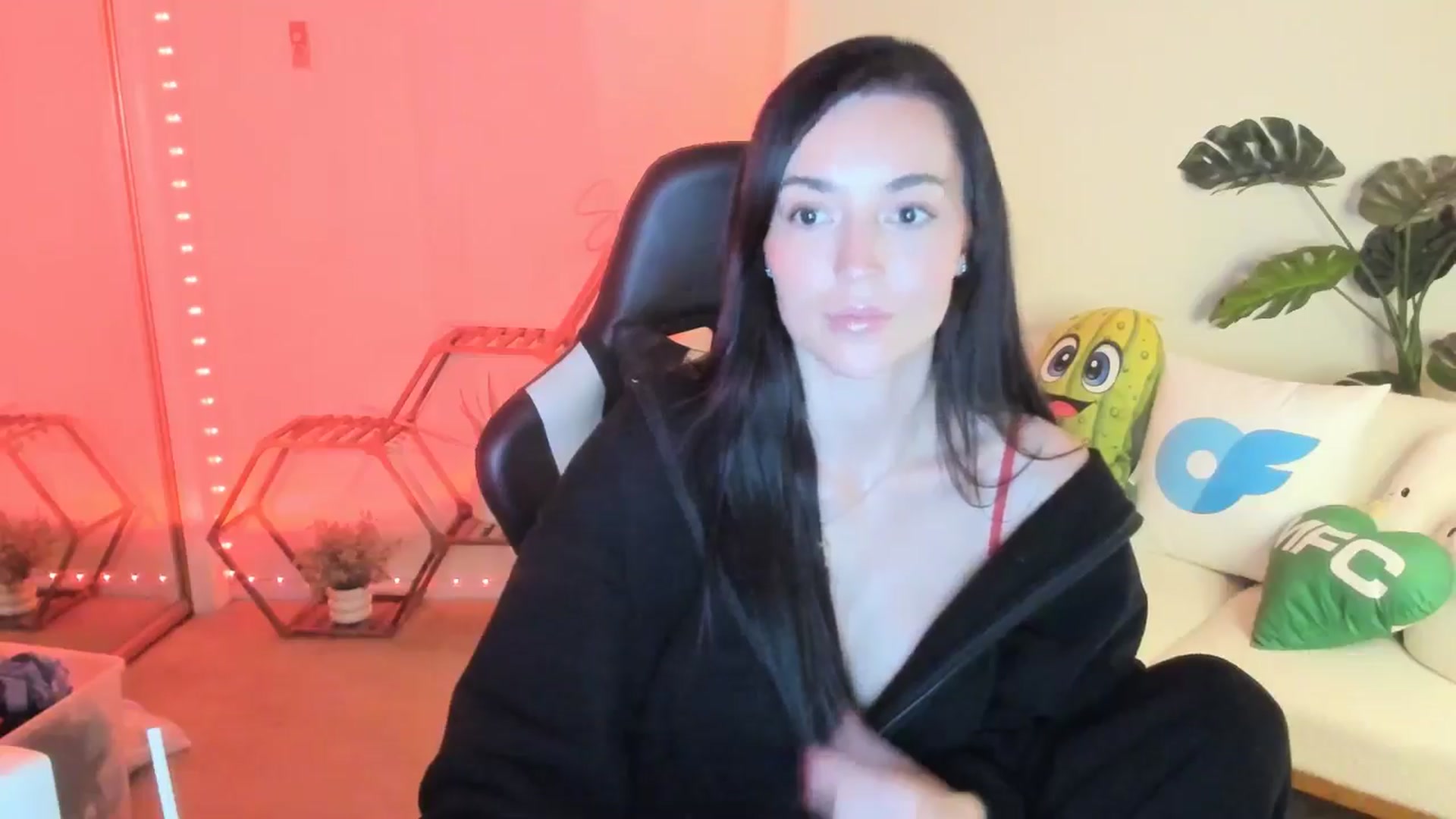 Gallery image thumbnail from SerenaBecker_'s myfreecams stream on, 02/05/2026, 05:56 image 19 of 20