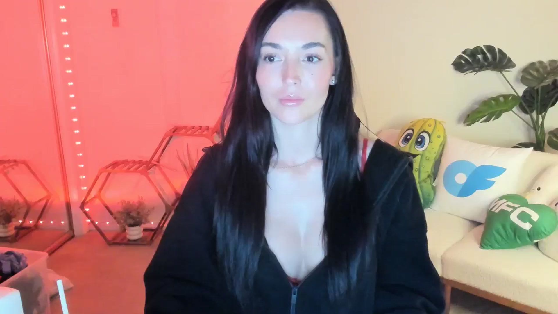 Gallery image thumbnail from SerenaBecker_'s myfreecams stream on, 02/05/2026, 05:56 image 7 of 20