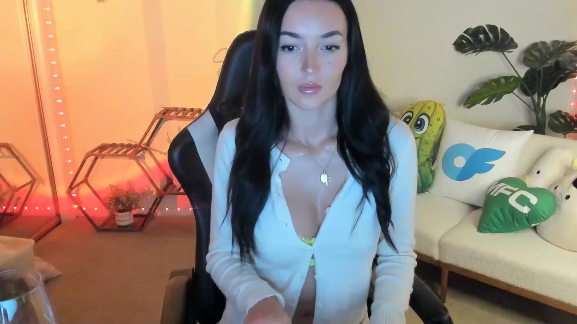 Gallery image thumbnail from SerenaBecker_'s myfreecams stream on, 02/10/2026, 03:24 image 4 of 20