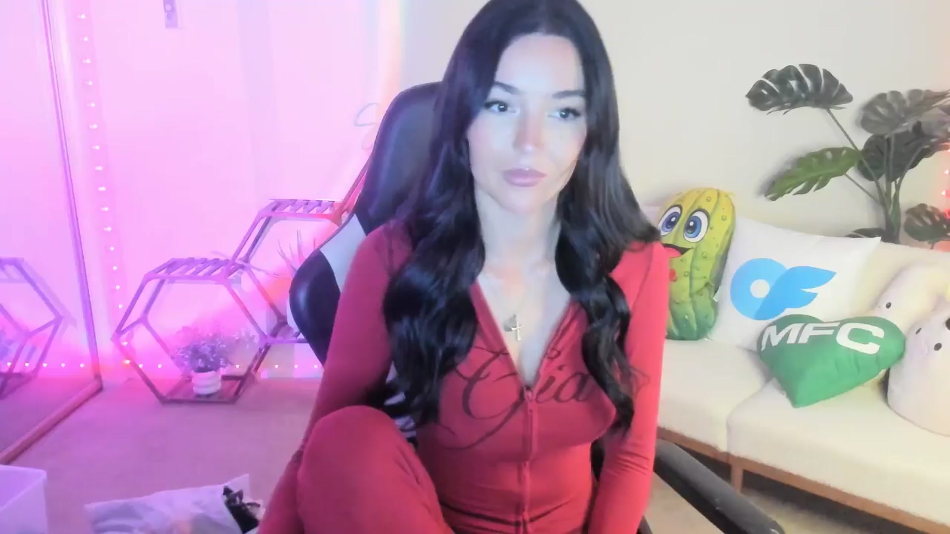 Gallery image thumbnail from SerenaBecker_'s myfreecams stream on, 02/12/2026, 05:24 image 5 of 20