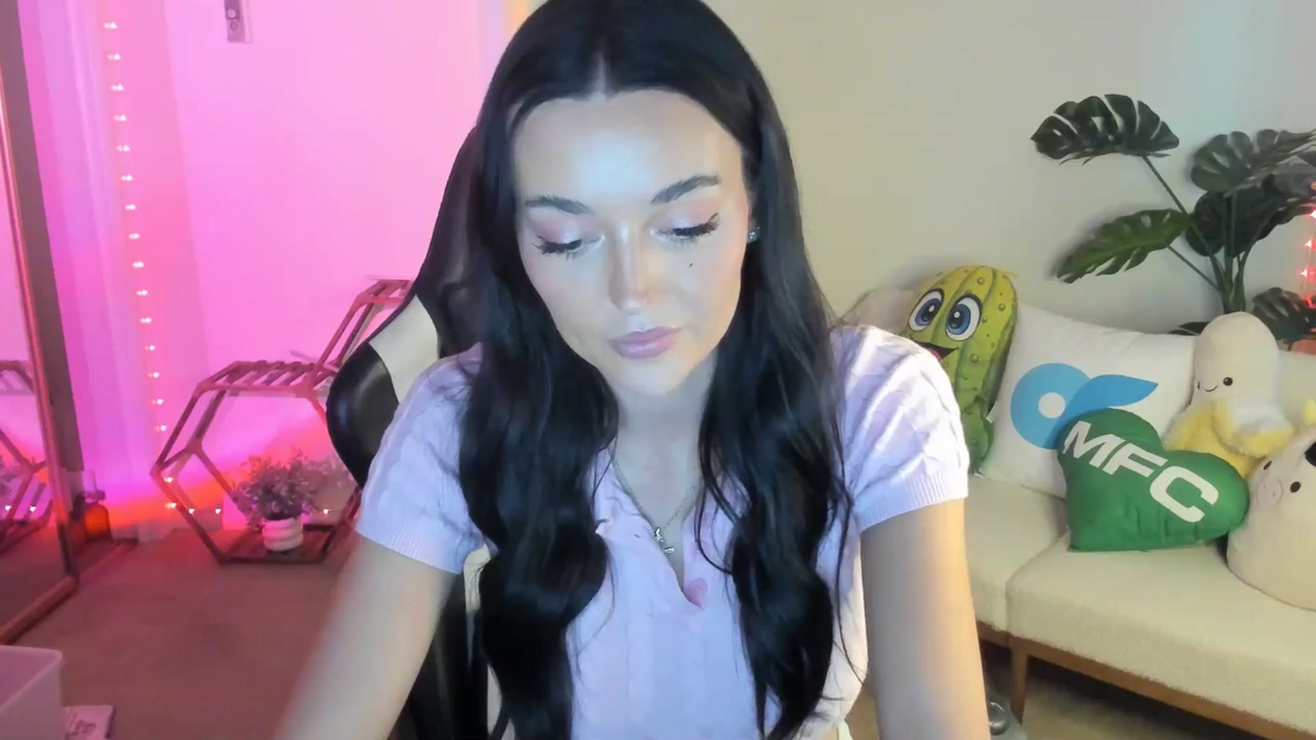 Gallery image thumbnail from SerenaBecker_'s myfreecams stream on, 02/15/2026, 02:14 image 4 of 20