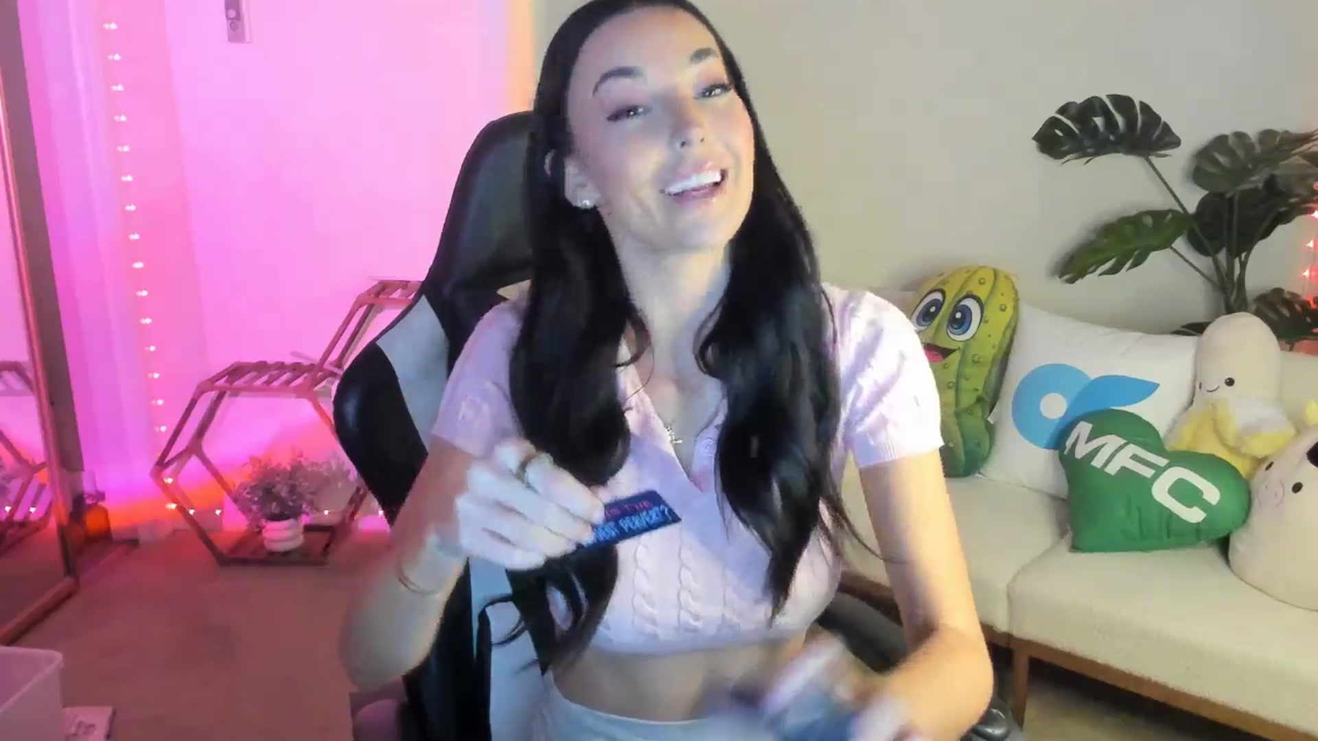 Gallery image thumbnail from SerenaBecker_'s myfreecams stream on, 02/15/2026, 02:14 image 9 of 20