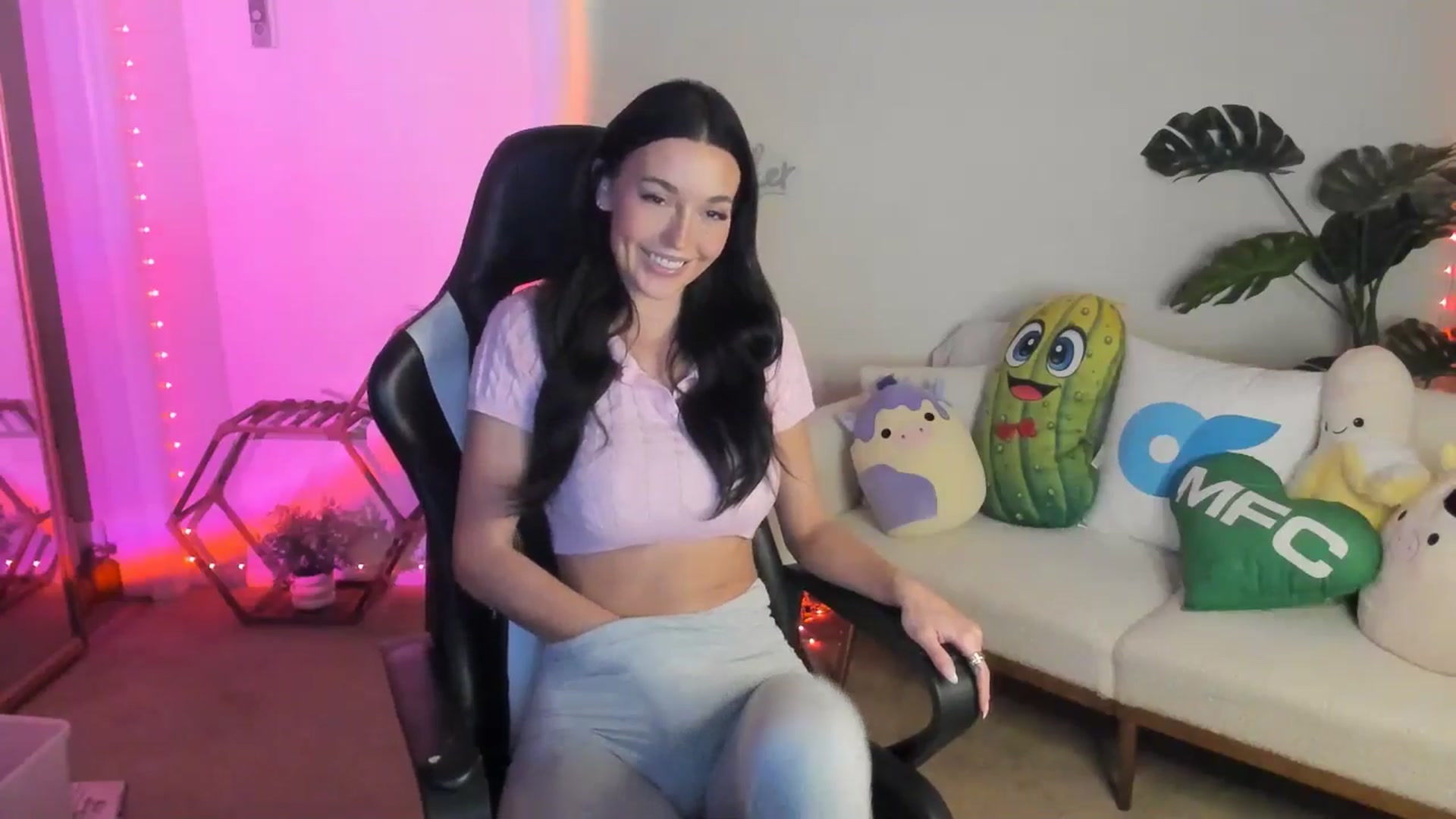 Gallery image thumbnail from SerenaBecker_'s myfreecams stream on, 02/15/2026, 02:14 image 11 of 20
