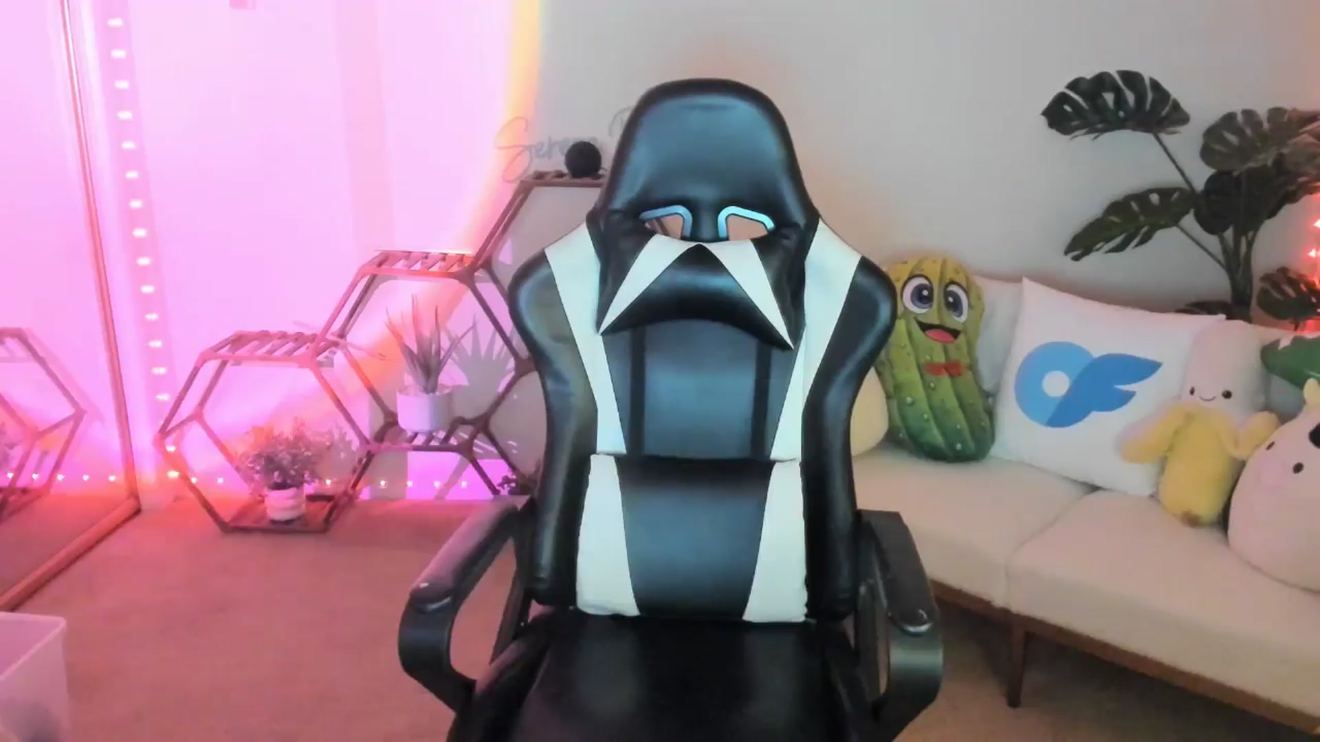 Gallery image thumbnail from SerenaBecker_'s myfreecams stream on, 02/17/2026, 06:05 image 20 of 20
