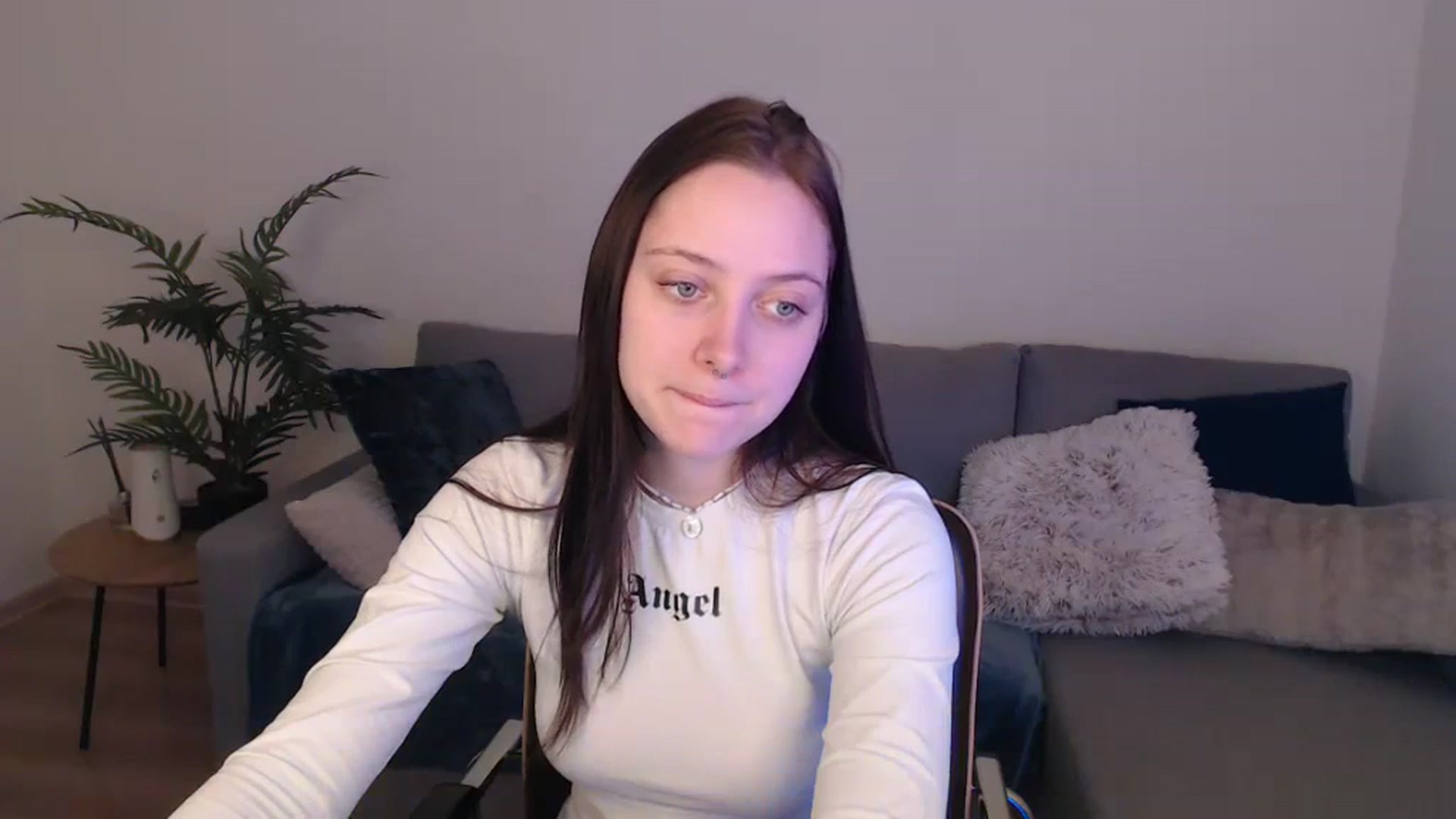Gallery image thumbnail from SerenaSantos's myfreecams stream on, 03/04/2024, 10:39 image 19 of 20