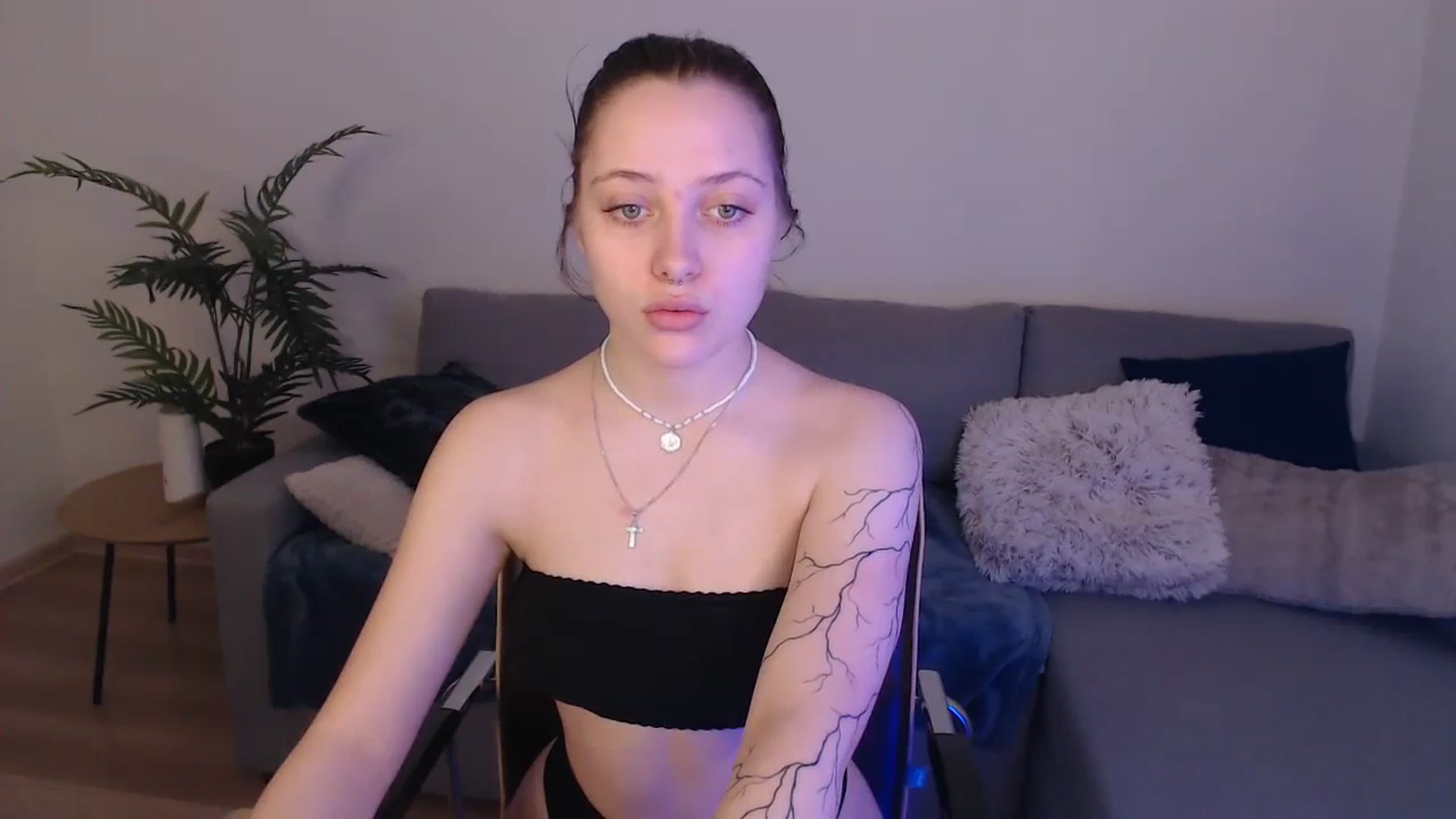 Gallery image thumbnail from SerenaSantos's myfreecams stream on, 03/26/2024, 09:31 image 5 of 20