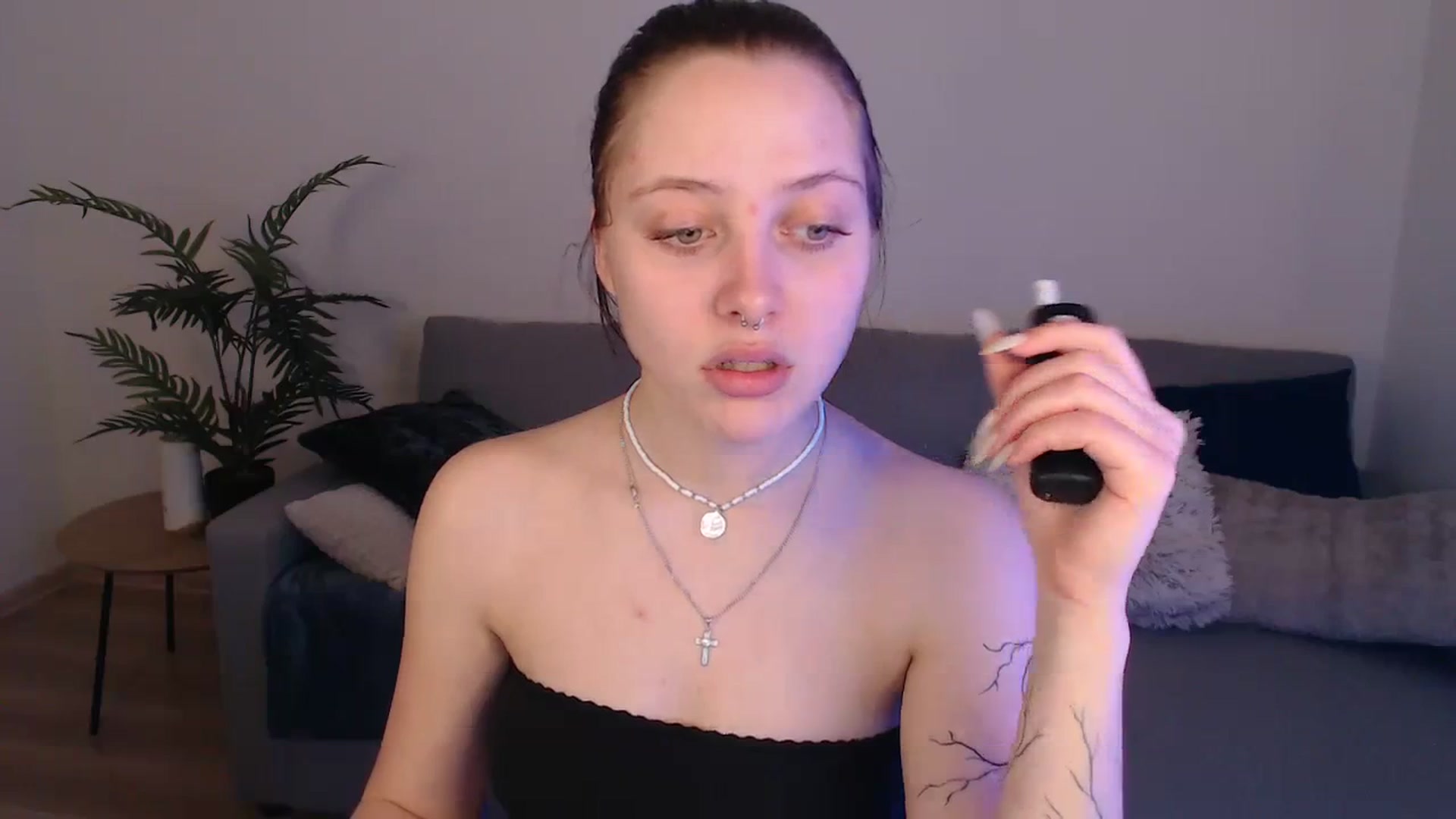 Gallery image thumbnail from SerenaSantos's myfreecams stream on, 03/26/2024, 13:05 image 5 of 20