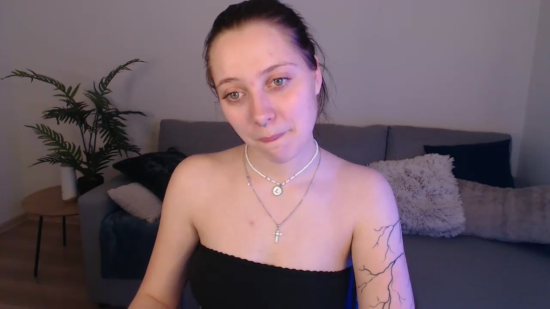 Gallery image thumbnail from SerenaSantos's myfreecams stream on, 03/26/2024, 13:05 image 4 of 20