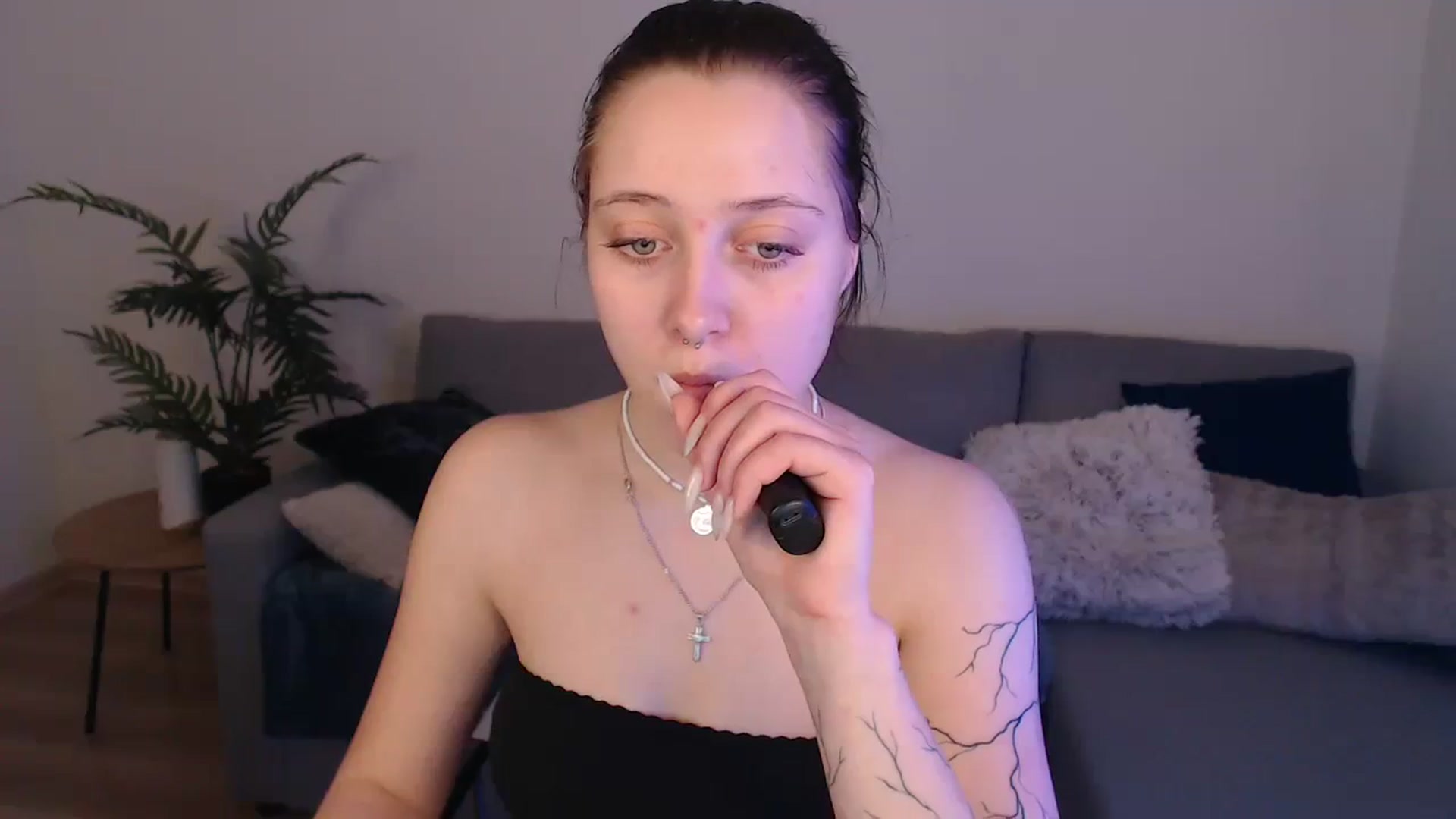 Gallery image thumbnail from SerenaSantos's myfreecams stream on, 03/26/2024, 13:05 image 7 of 20