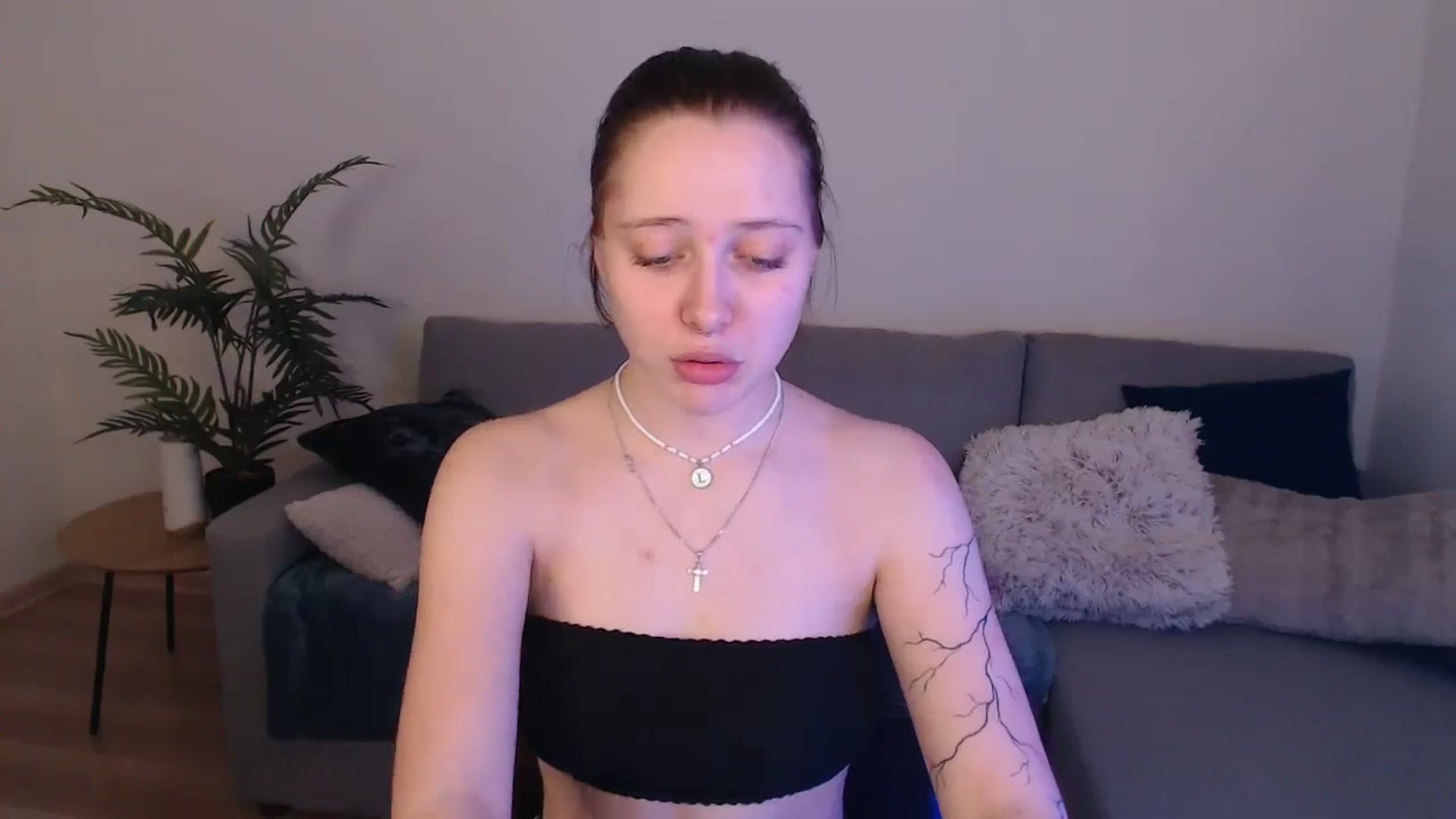 Gallery image thumbnail from SerenaSantos's myfreecams stream on, 03/26/2024, 13:05 image 15 of 20