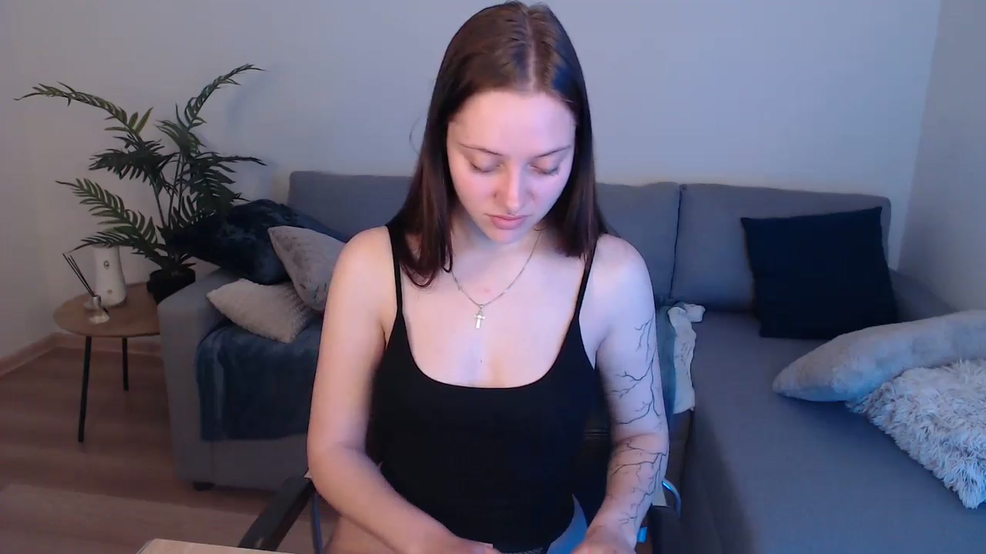 Gallery image thumbnail from SerenaSantos's myfreecams stream on, 04/23/2024, 08:55 image 14 of 20