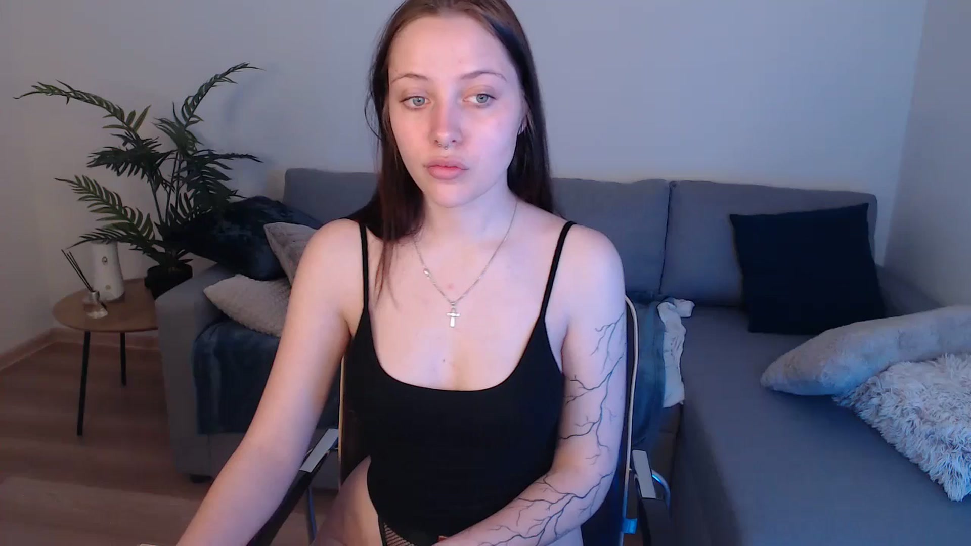 Gallery image thumbnail from SerenaSantos's myfreecams stream on, 04/23/2024, 08:55 image 7 of 20