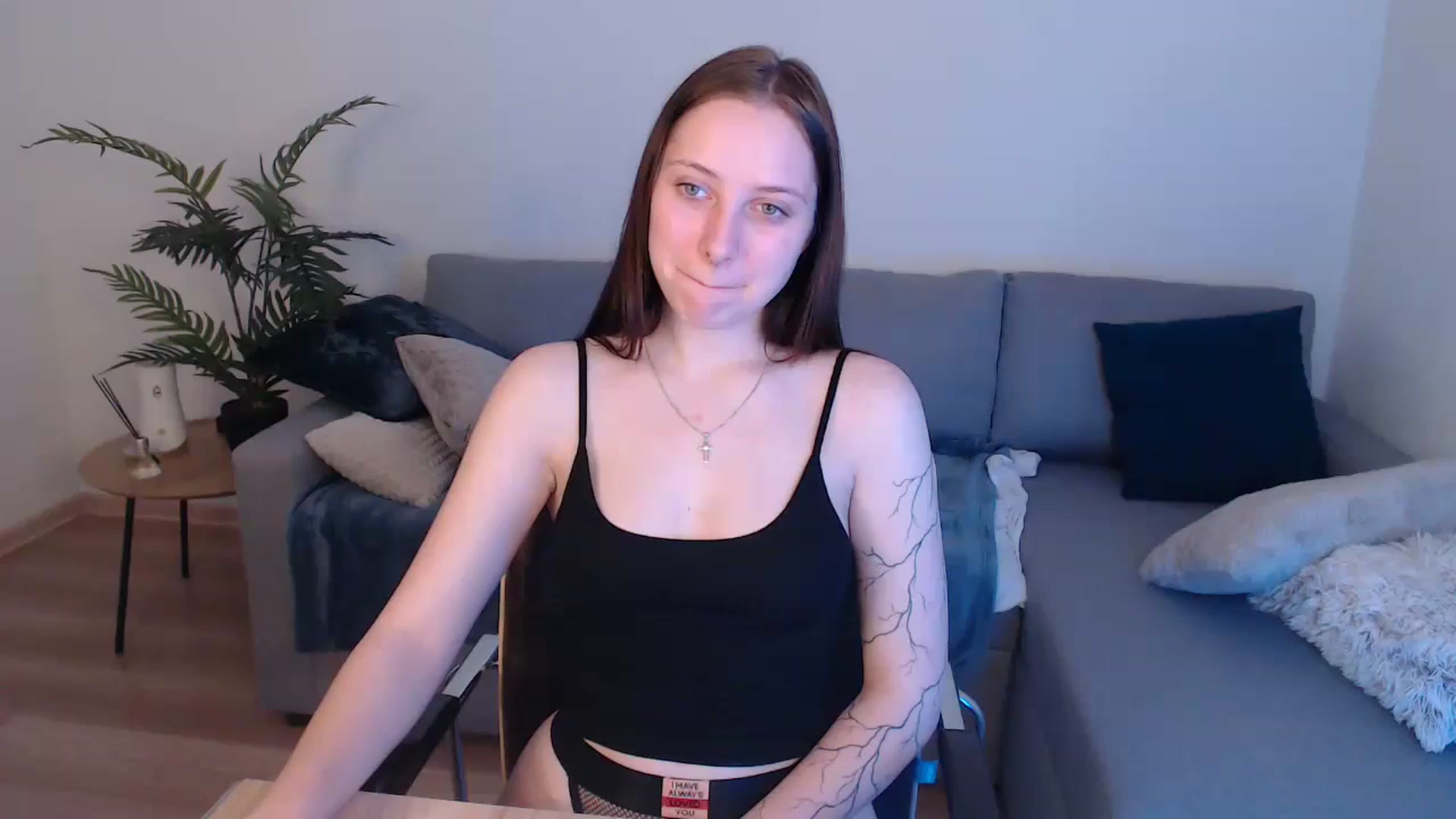 Gallery image thumbnail from SerenaSantos's myfreecams stream on, 04/23/2024, 09:42 image 12 of 20