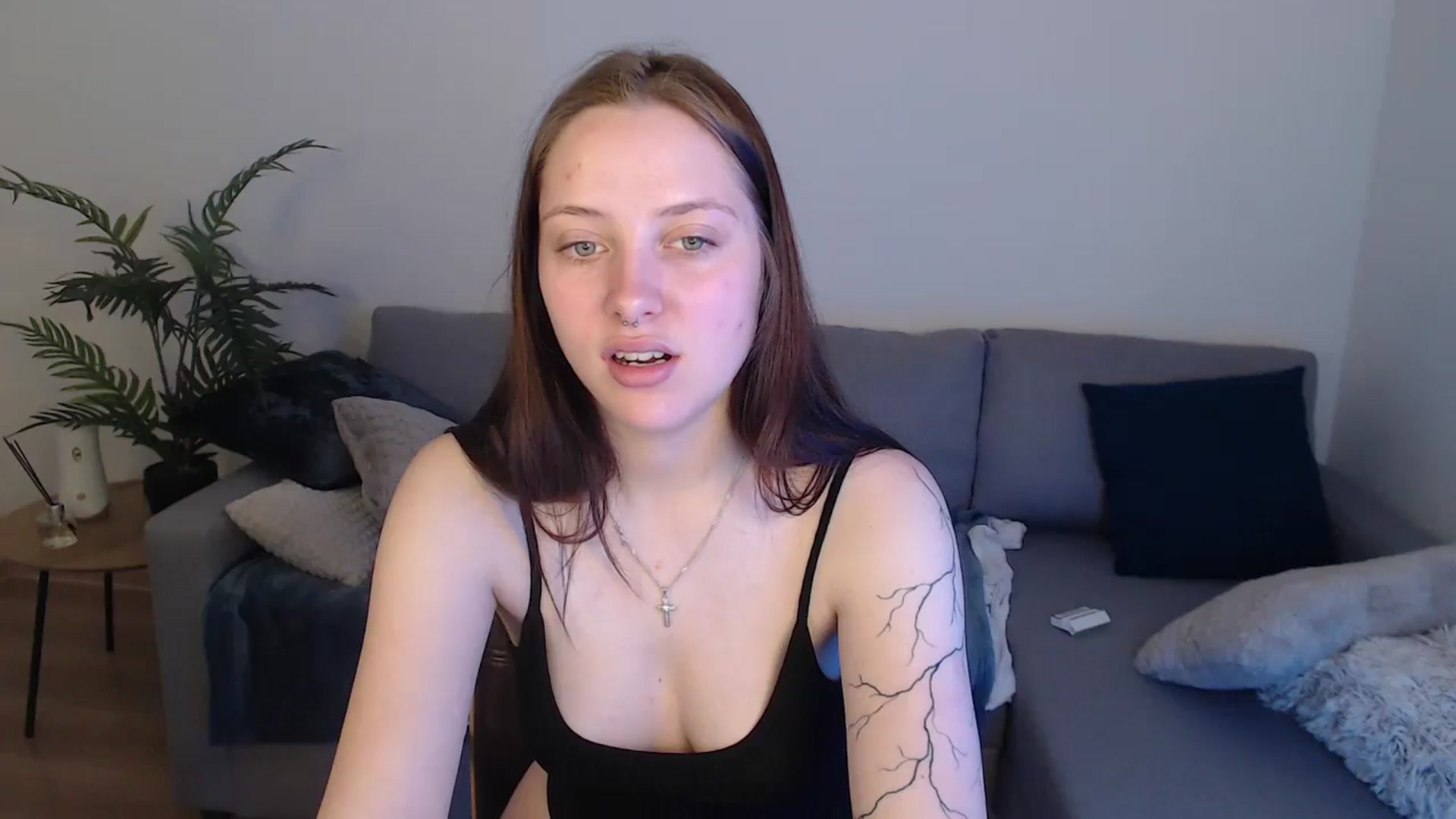 Gallery image thumbnail from SerenaSantos's myfreecams stream on, 04/26/2024, 10:17 image 15 of 20