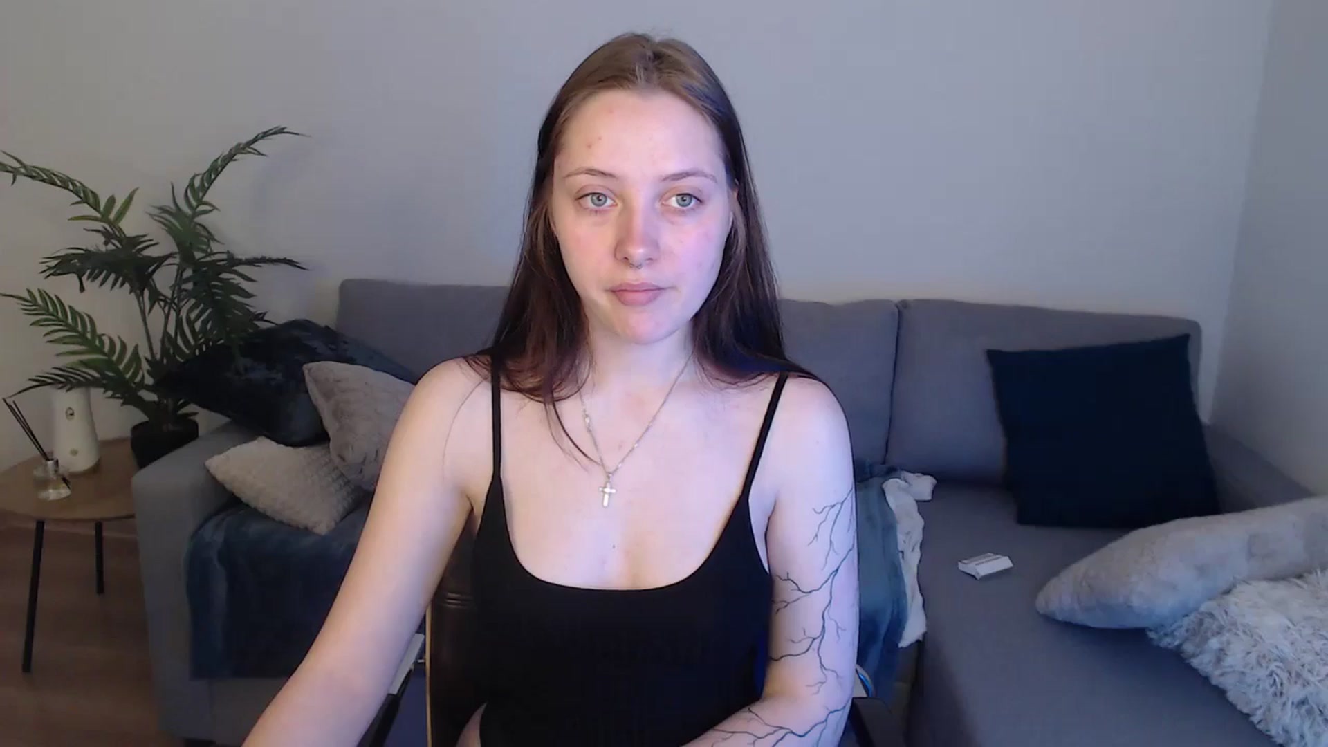 Gallery image thumbnail from SerenaSantos's myfreecams stream on, 04/26/2024, 10:17 image 6 of 20