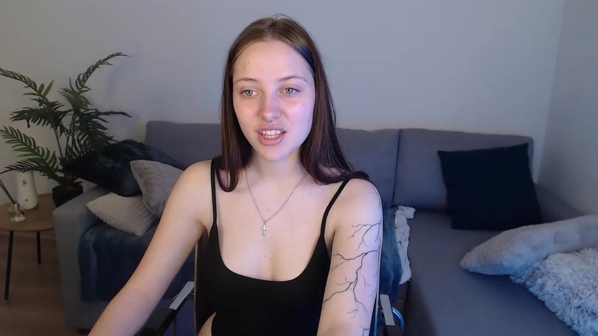 Gallery image thumbnail from SerenaSantos's myfreecams stream on, 04/27/2024, 09:17 image 15 of 20