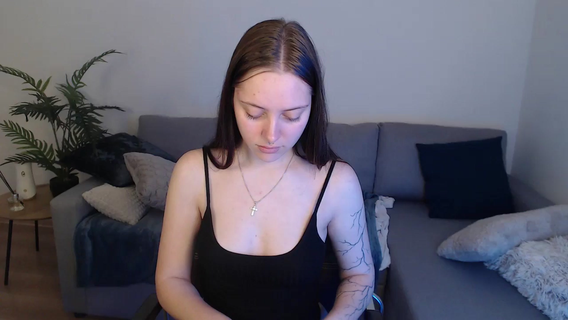 Gallery image thumbnail from SerenaSantos's myfreecams stream on, 04/27/2024, 09:17 image 9 of 20