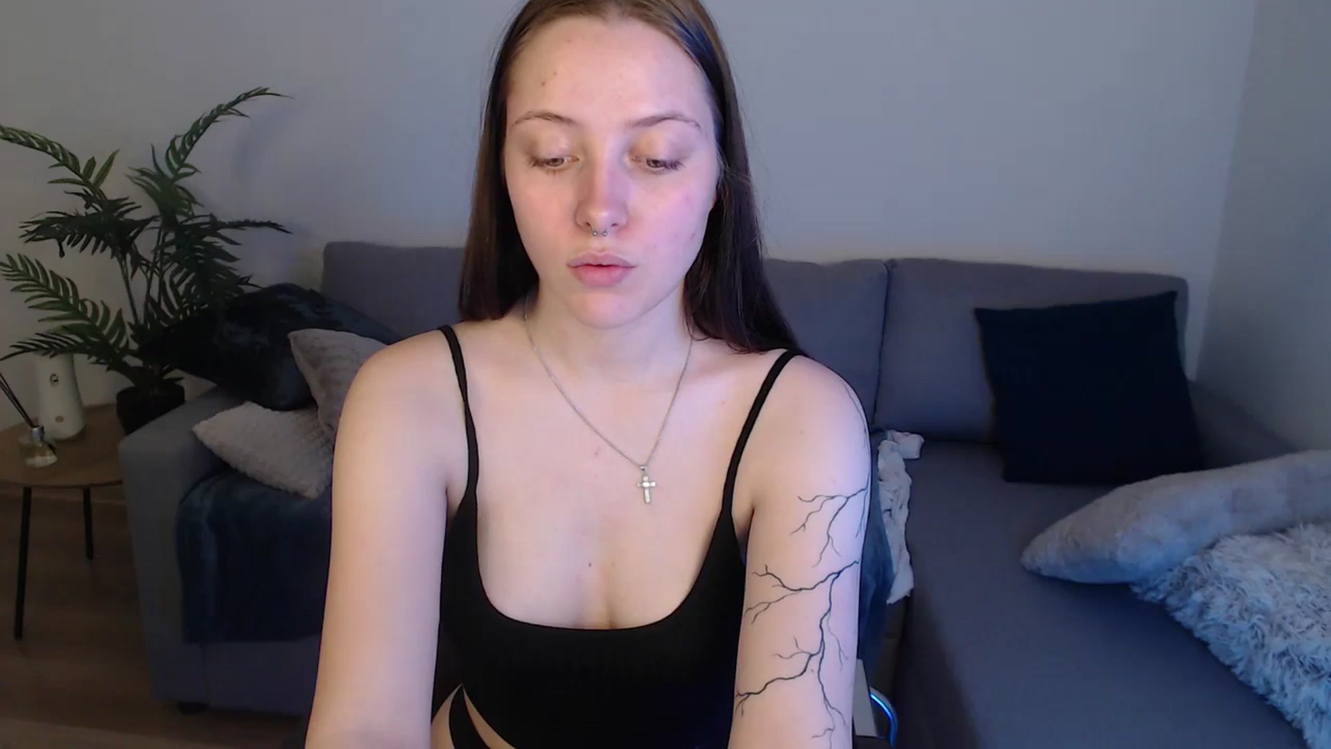 Gallery image thumbnail from SerenaSantos's myfreecams stream on, 04/27/2024, 10:55 image 4 of 20