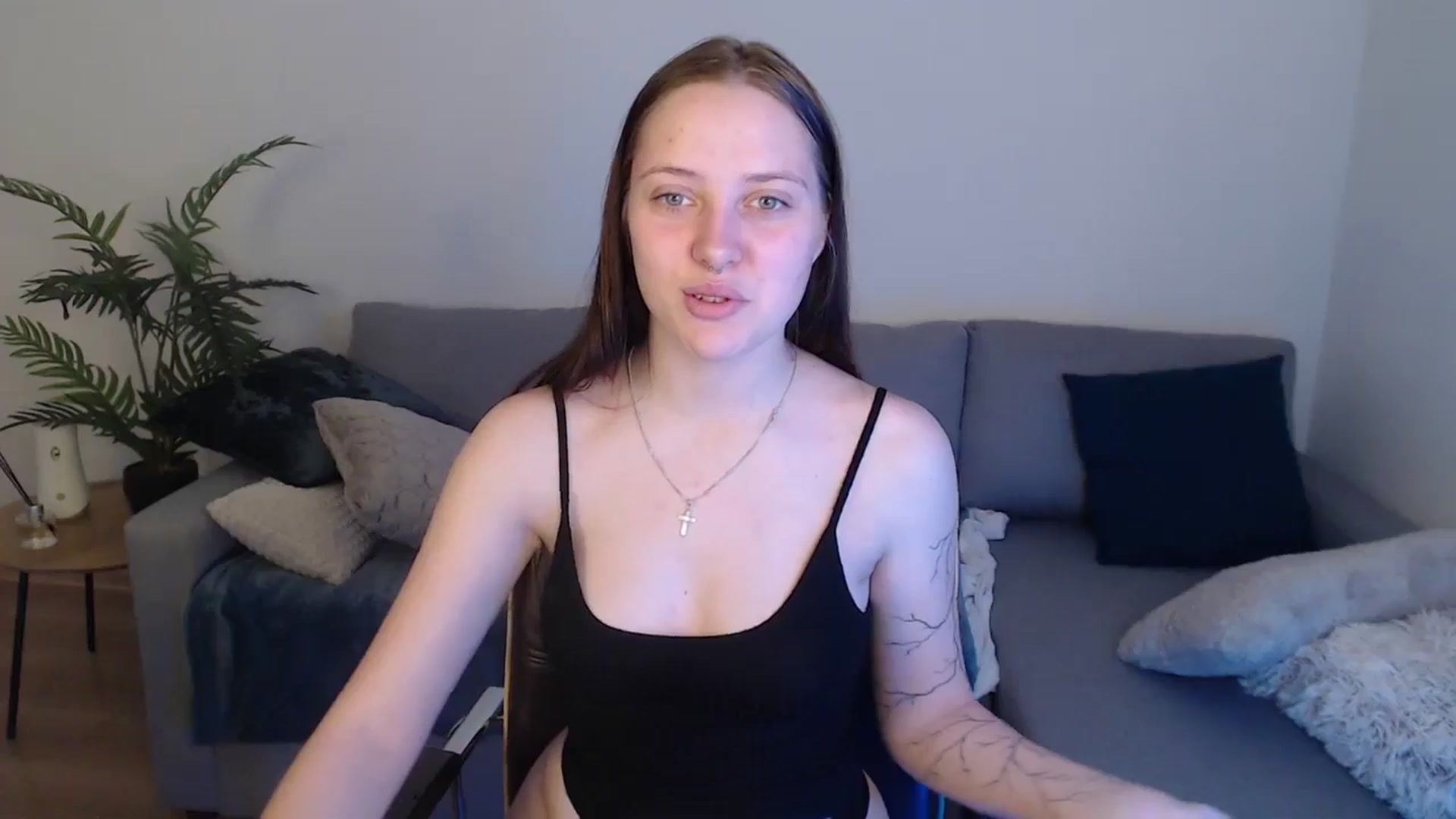 Gallery image thumbnail from SerenaSantos's myfreecams stream on, 04/27/2024, 12:03 image 14 of 20