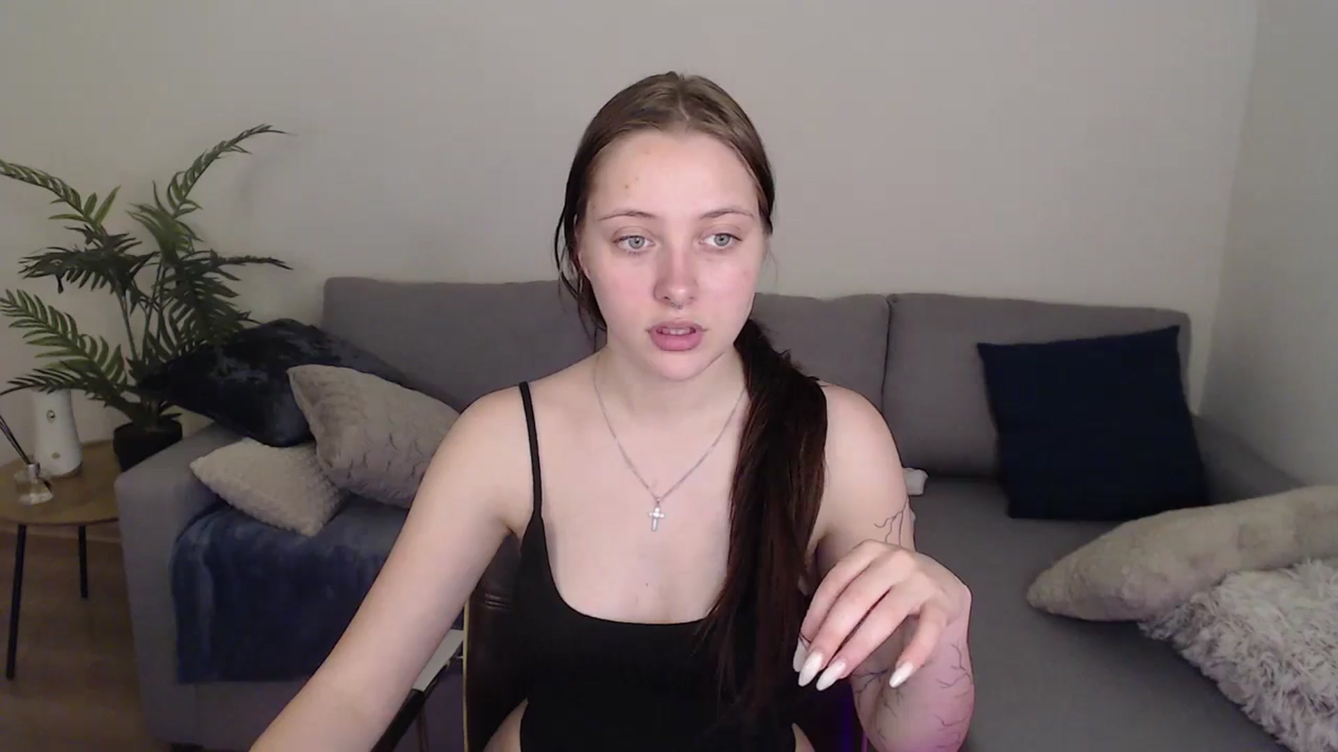 Gallery image thumbnail from SerenaSantos's myfreecams stream on, 04/27/2024, 12:26 image 12 of 20