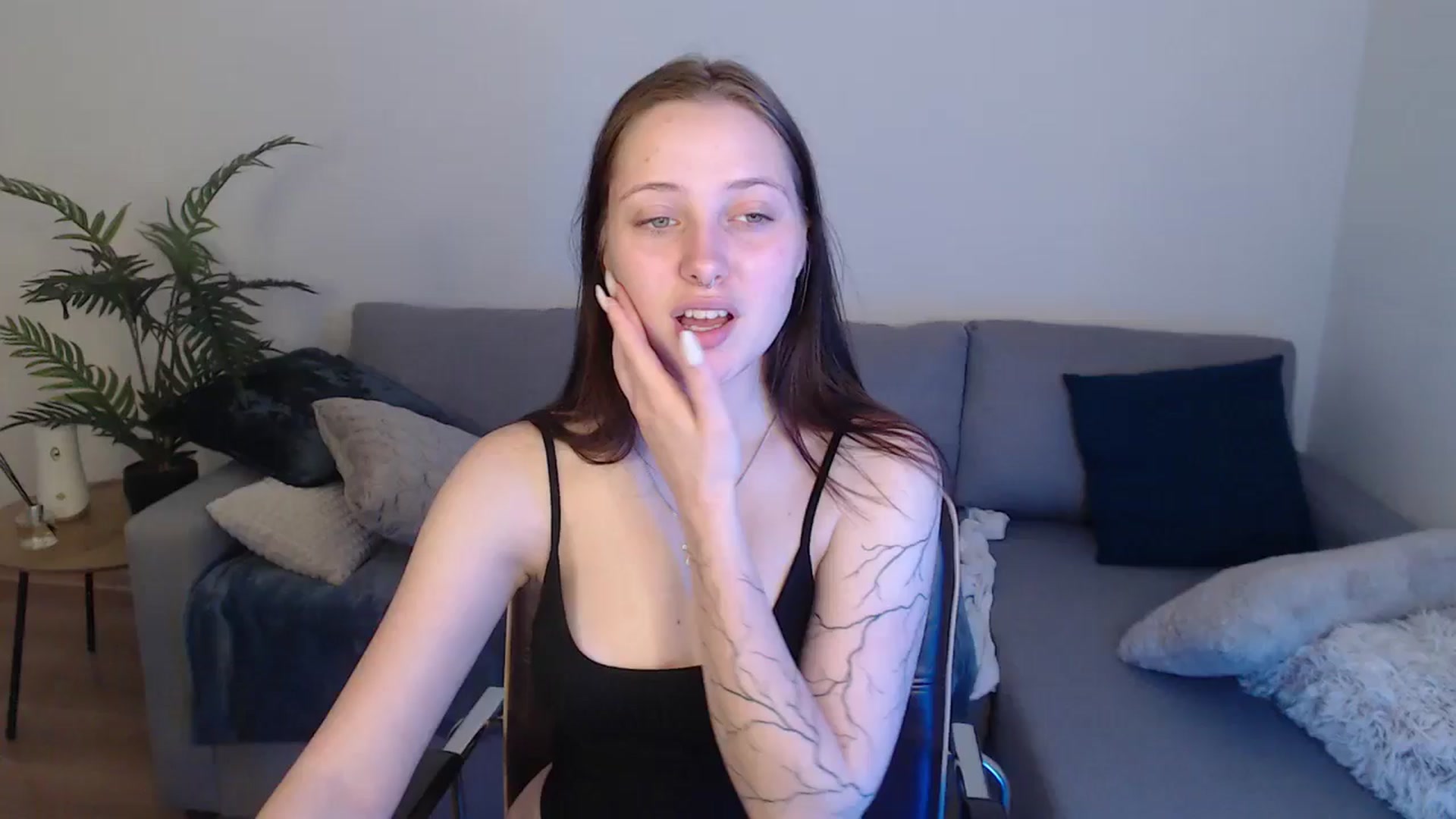 Gallery image thumbnail from SerenaSantos's myfreecams stream on, 04/27/2024, 12:26 image 1 of 20