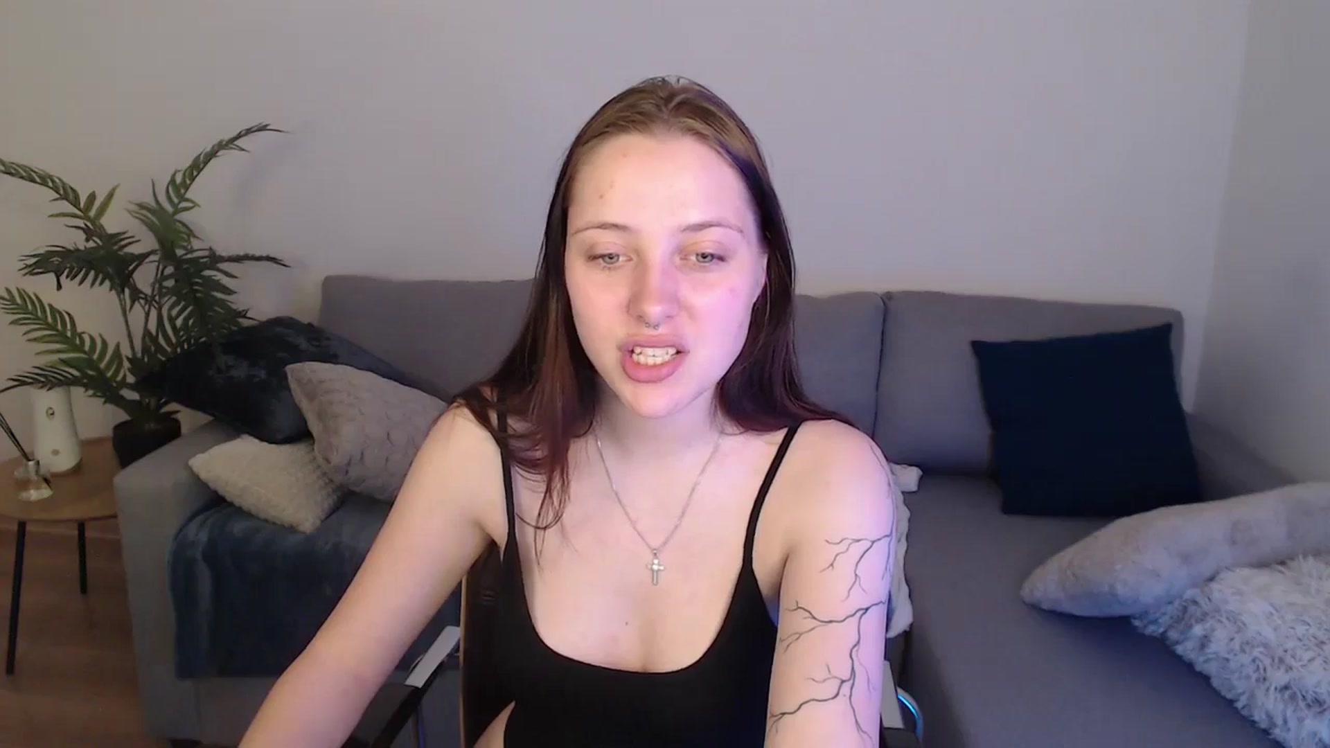 Gallery image thumbnail from SerenaSantos's myfreecams stream on, 04/27/2024, 12:26 image 6 of 20