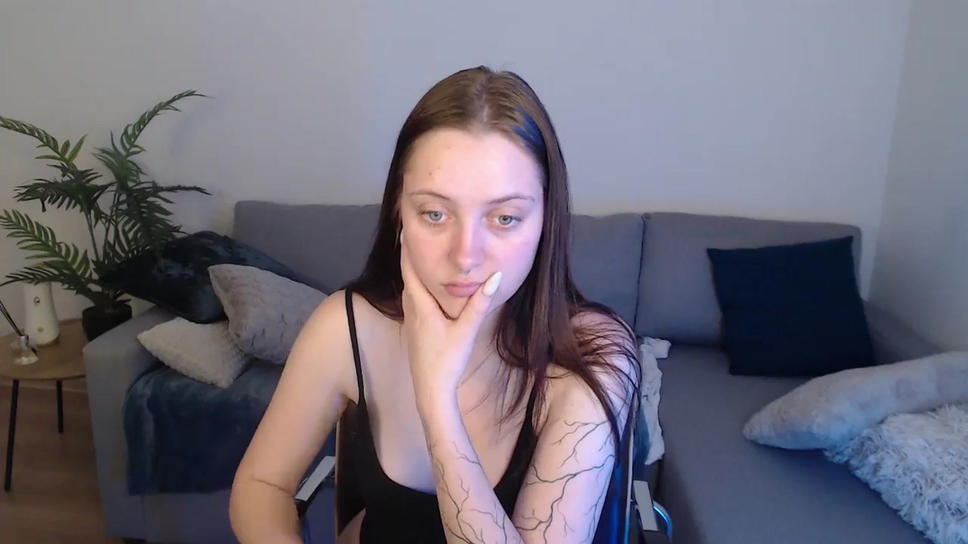Gallery image thumbnail from SerenaSantos's myfreecams stream on, 04/27/2024, 12:26 image 2 of 20
