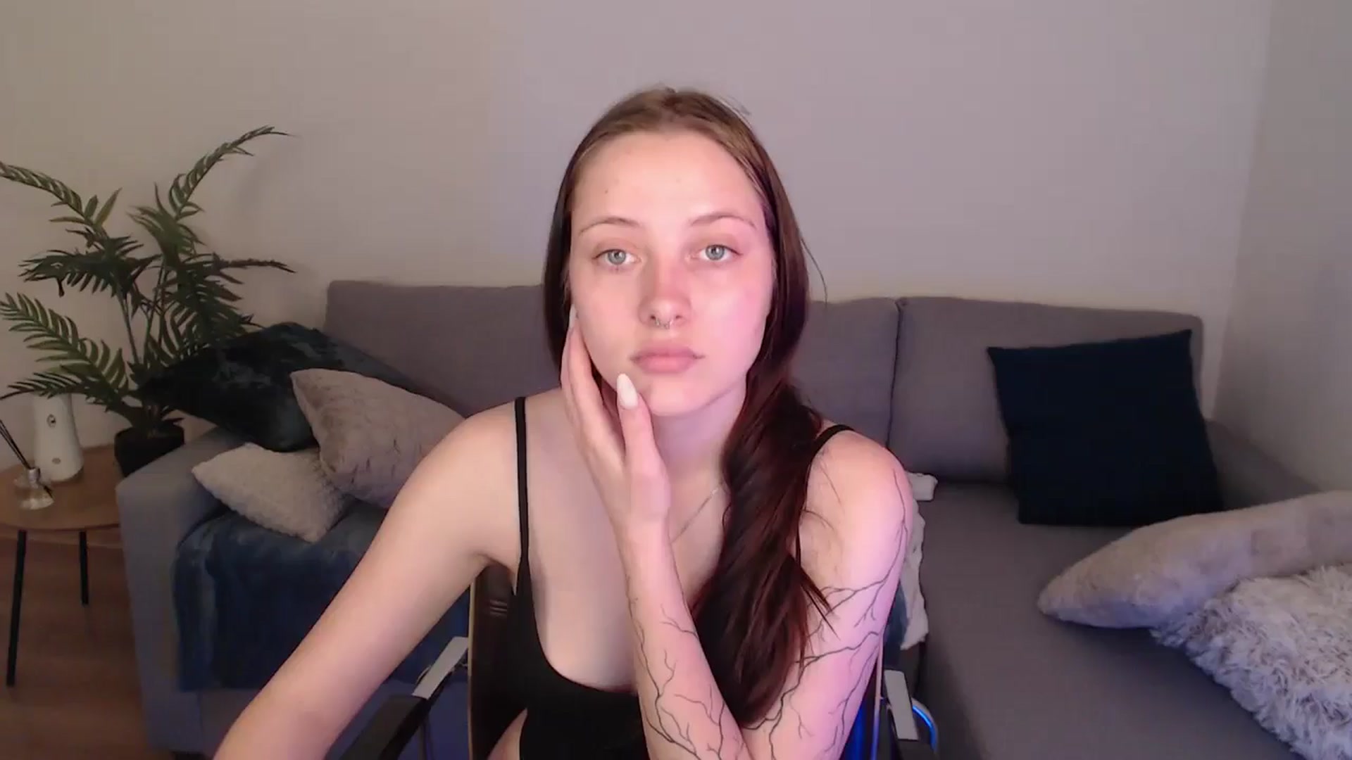Gallery image thumbnail from SerenaSantos's myfreecams stream on, 04/27/2024, 12:26 image 16 of 20