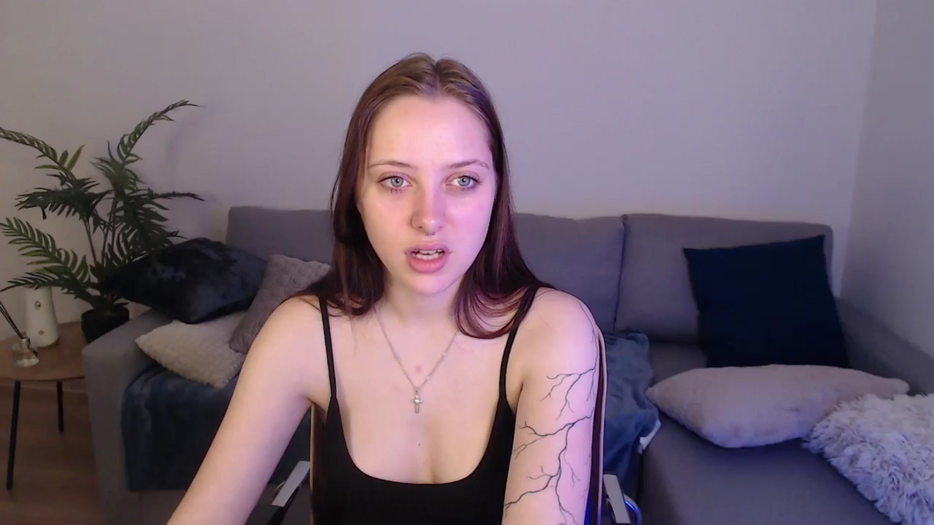 Gallery image thumbnail from SerenaSantos's myfreecams stream on, 04/29/2024, 09:16 image 20 of 20