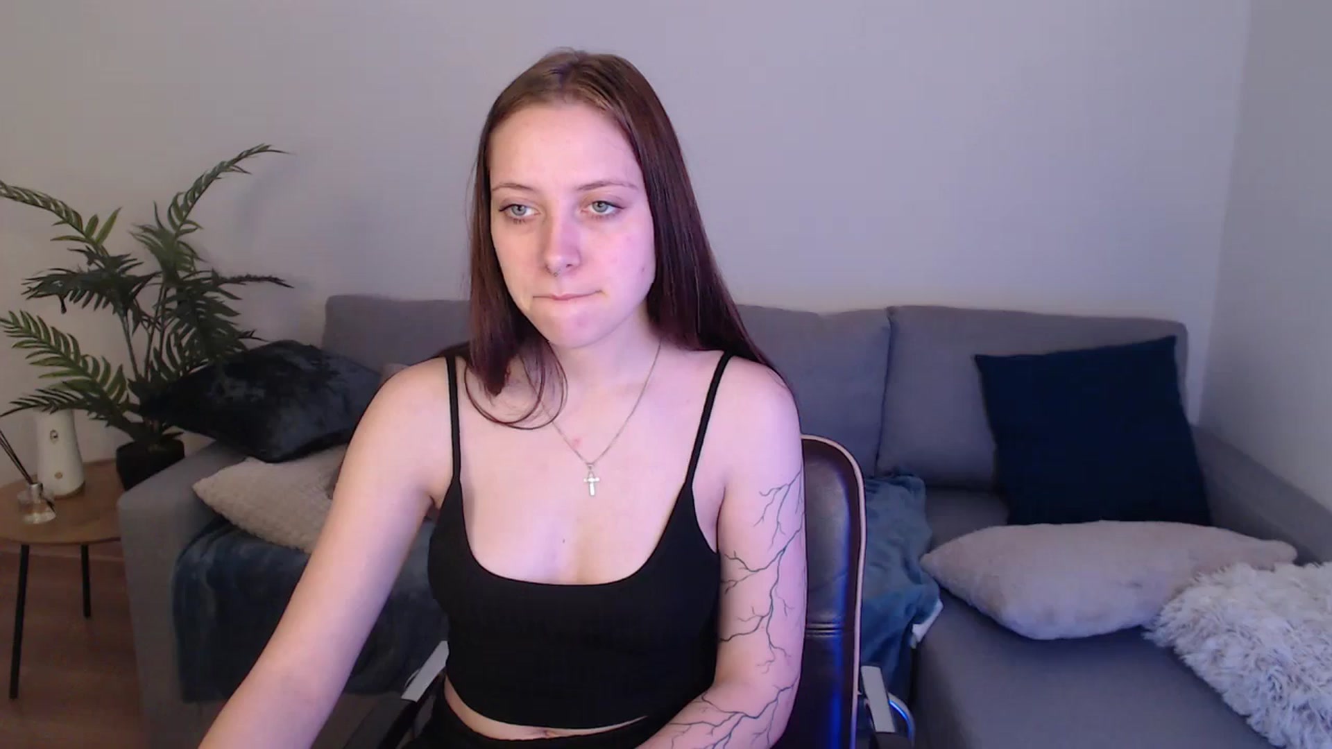 Gallery image thumbnail from SerenaSantos's myfreecams stream on, 04/29/2024, 10:28 image 16 of 20
