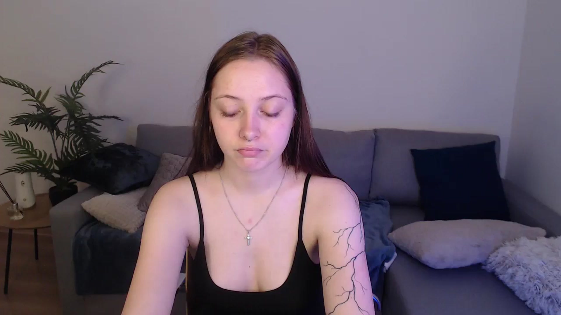 Gallery image thumbnail from SerenaSantos's myfreecams stream on, 04/29/2024, 11:29 image 13 of 20