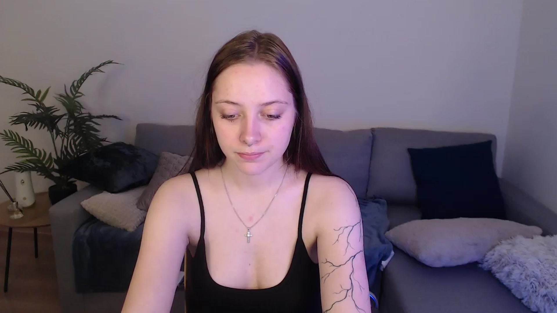 Gallery image thumbnail from SerenaSantos's myfreecams stream on, 04/29/2024, 11:29 image 12 of 20