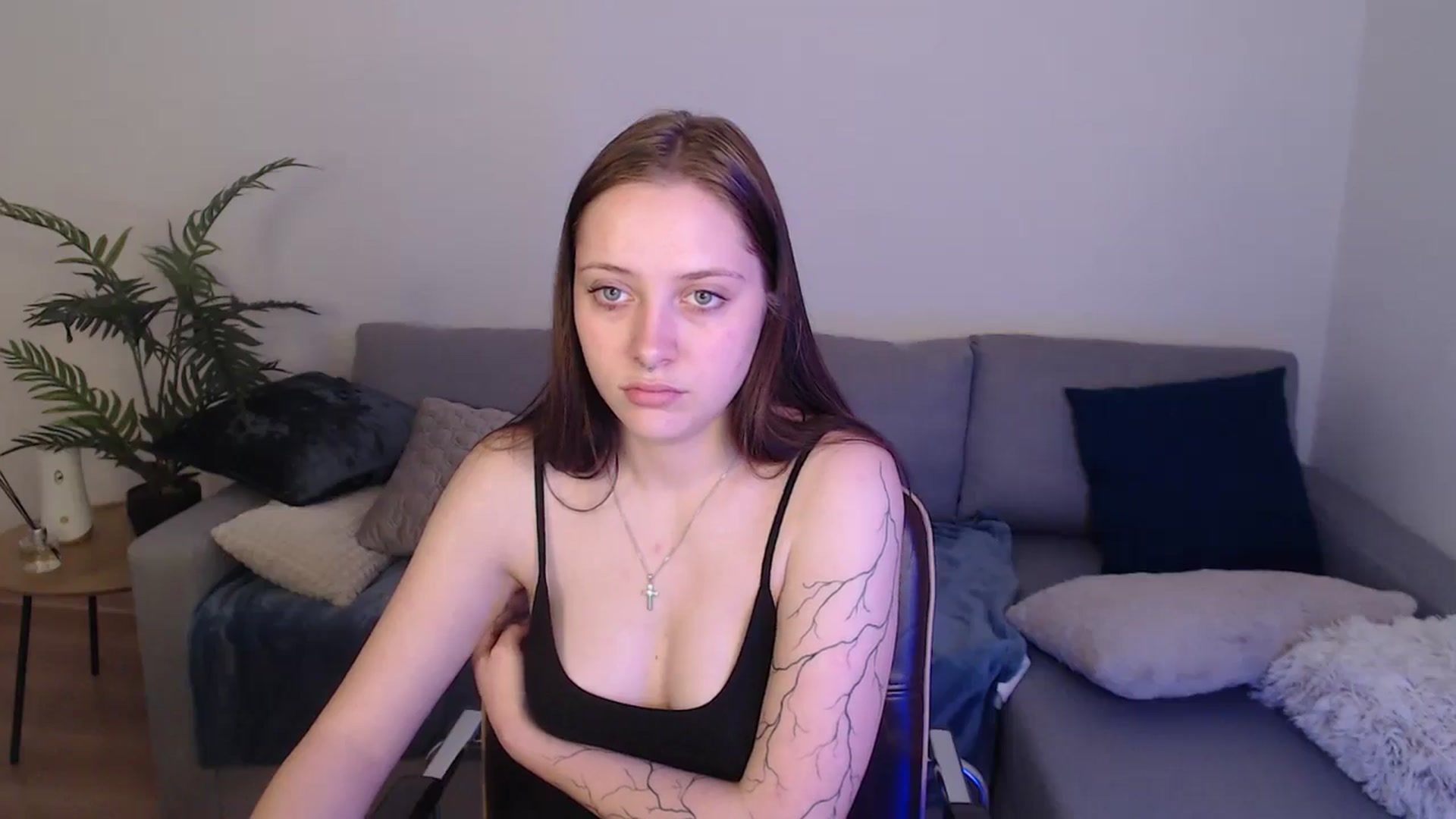 Gallery image thumbnail from SerenaSantos's myfreecams stream on, 04/29/2024, 11:29 image 6 of 20