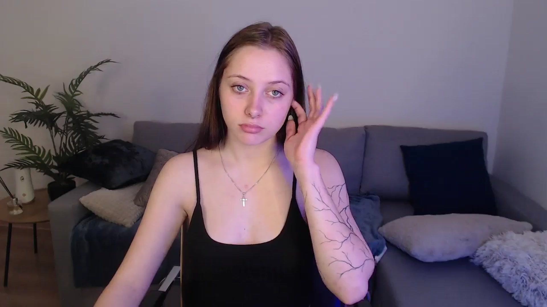 Gallery image thumbnail from SerenaSantos's myfreecams stream on, 04/29/2024, 11:29 image 15 of 20