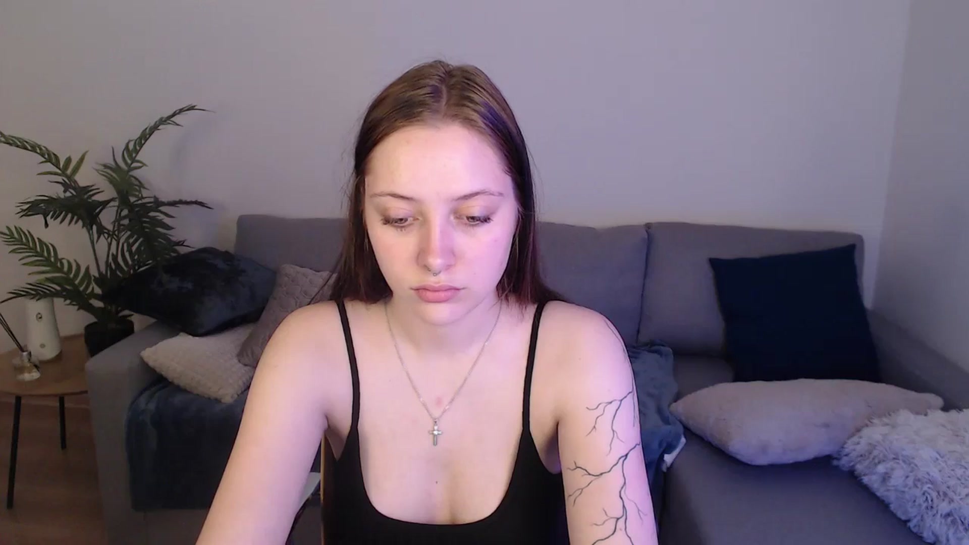 Gallery image thumbnail from SerenaSantos's myfreecams stream on, 04/29/2024, 11:29 image 11 of 20