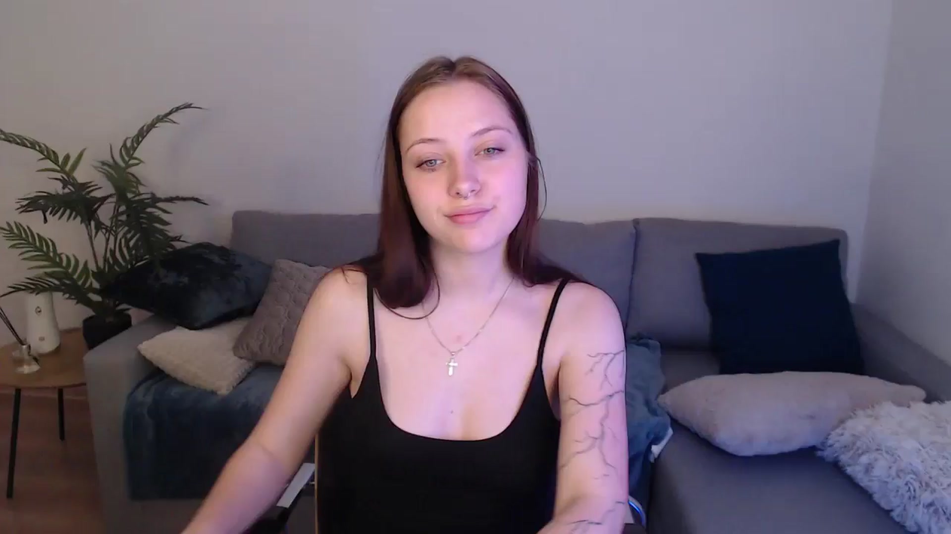 Gallery image thumbnail from SerenaSantos's myfreecams stream on, 04/29/2024, 11:29 image 8 of 20