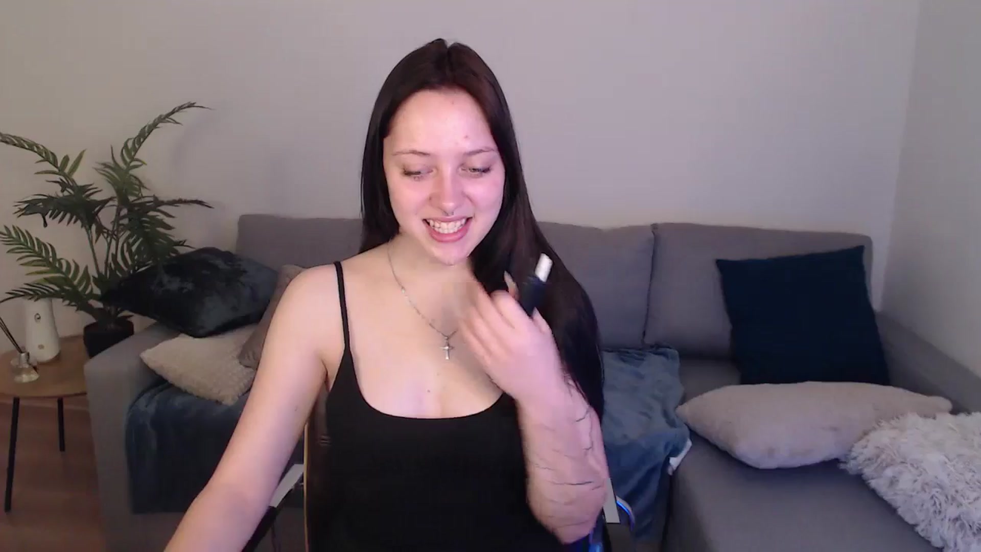 Gallery image thumbnail from SerenaSantos's myfreecams stream on, 05/03/2024, 09:06 image 7 of 20