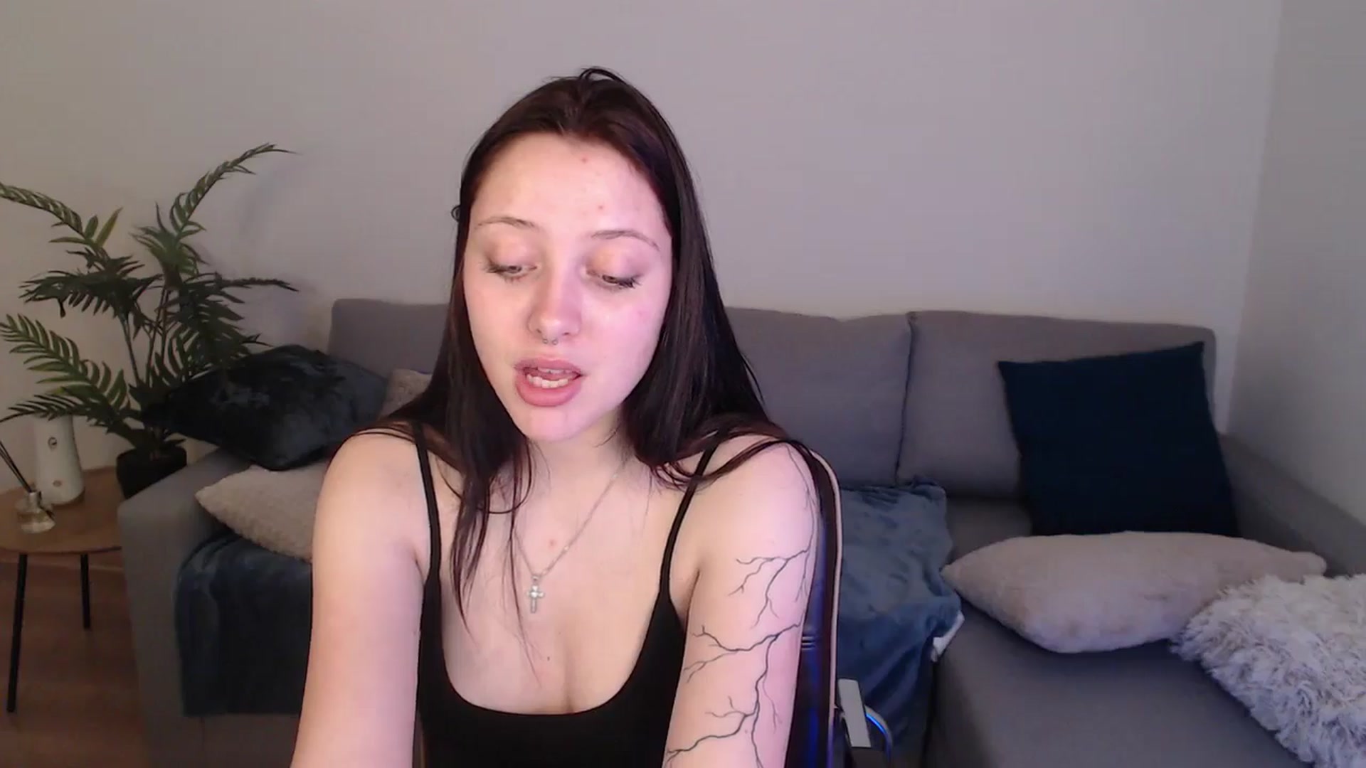 Gallery image thumbnail from SerenaSantos's myfreecams stream on, 05/03/2024, 12:56 image 19 of 20