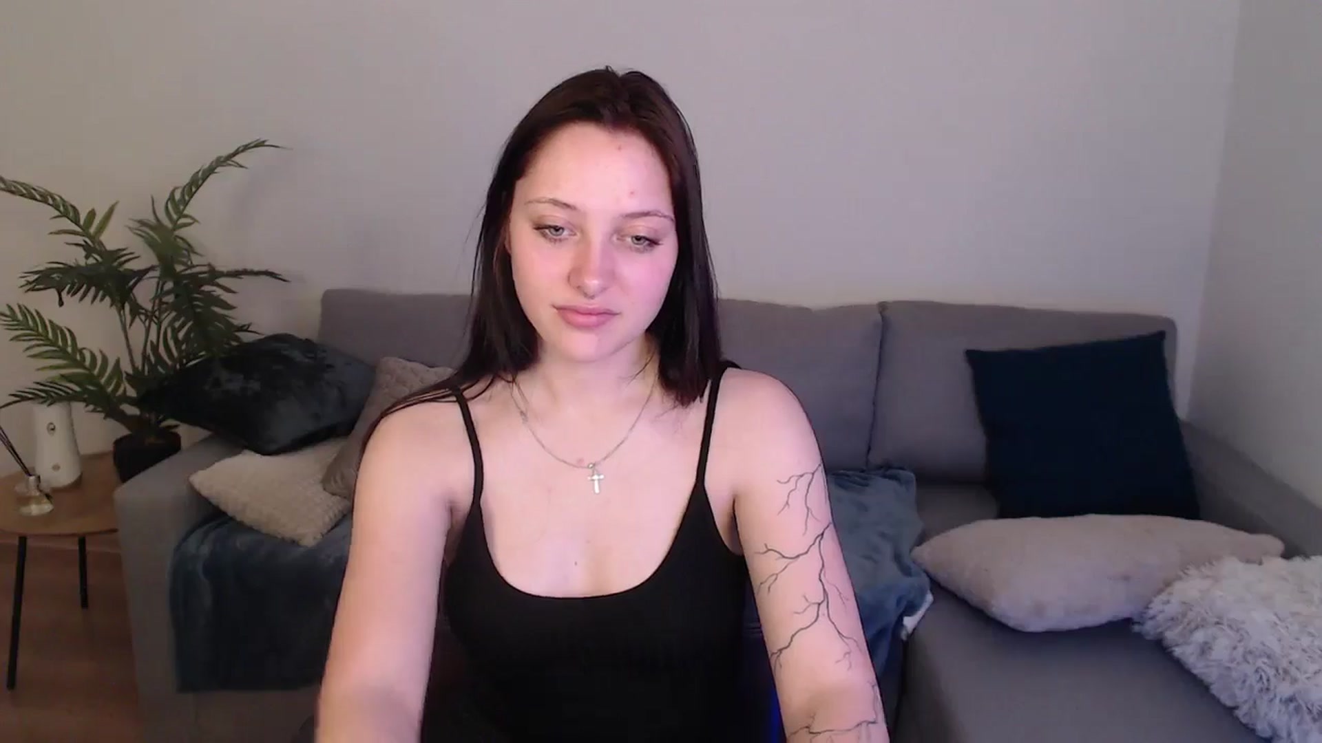 Gallery image thumbnail from SerenaSantos's myfreecams stream on, 05/03/2024, 13:54 image 15 of 20