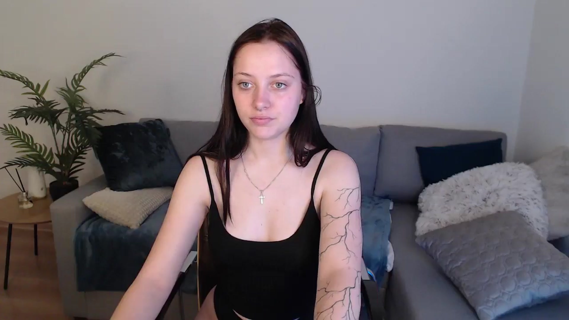 Gallery image thumbnail from SerenaSantos's myfreecams stream on, 05/11/2024, 09:39 image 6 of 20