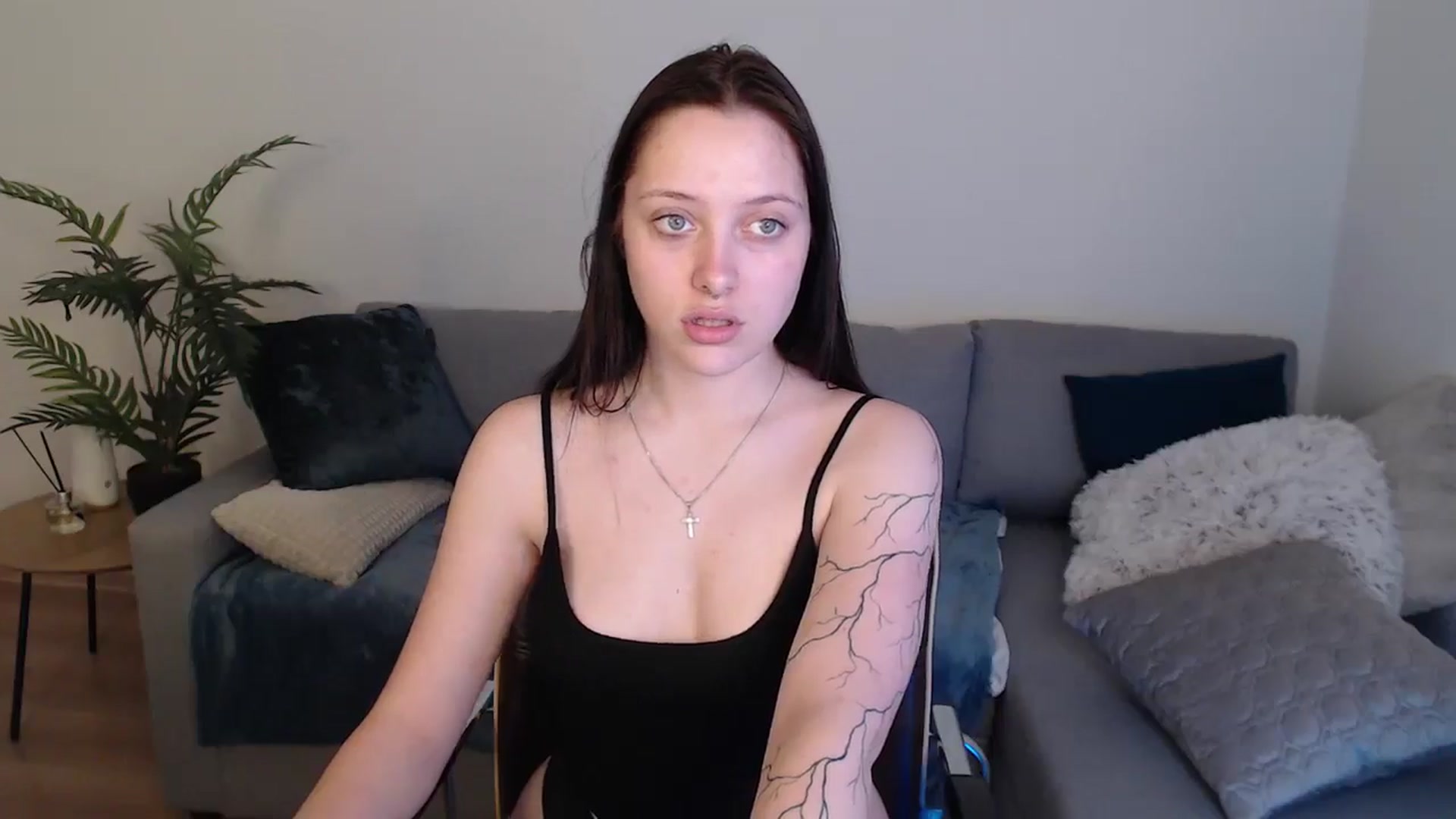 Gallery image thumbnail from SerenaSantos's myfreecams stream on, 05/11/2024, 10:34 image 10 of 20