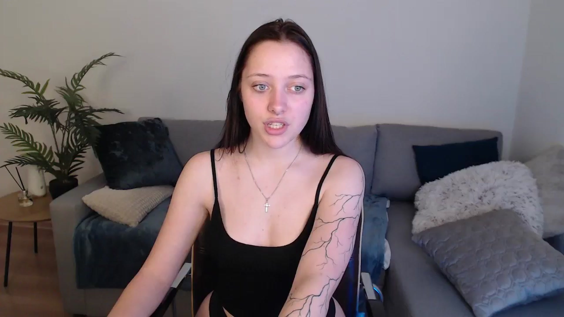 Gallery image thumbnail from SerenaSantos's myfreecams stream on, 05/11/2024, 10:34 image 7 of 20