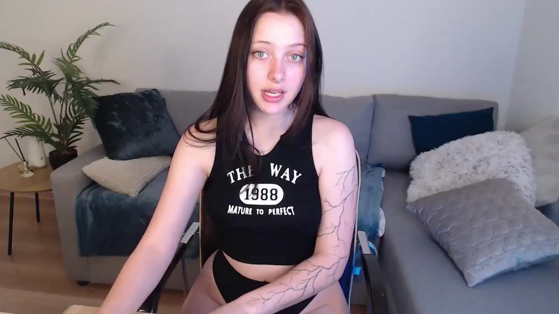 Gallery image thumbnail from SerenaSantos's myfreecams stream on, 05/13/2024, 09:54 image 3 of 20